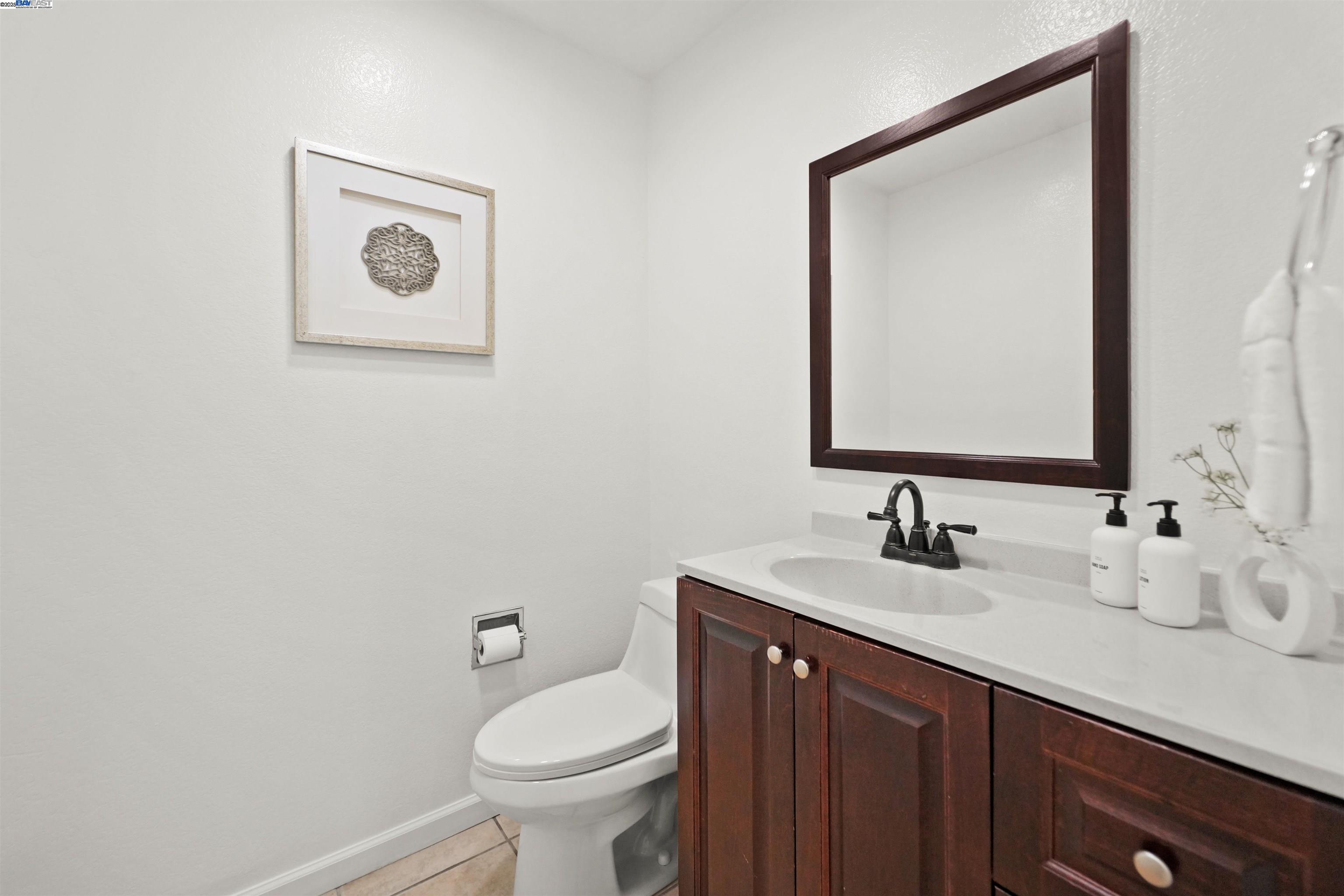 Detail Gallery Image 33 of 60 For 1131 Longshore Dr, San Jose,  CA 95128 - 3 Beds | 2/1 Baths