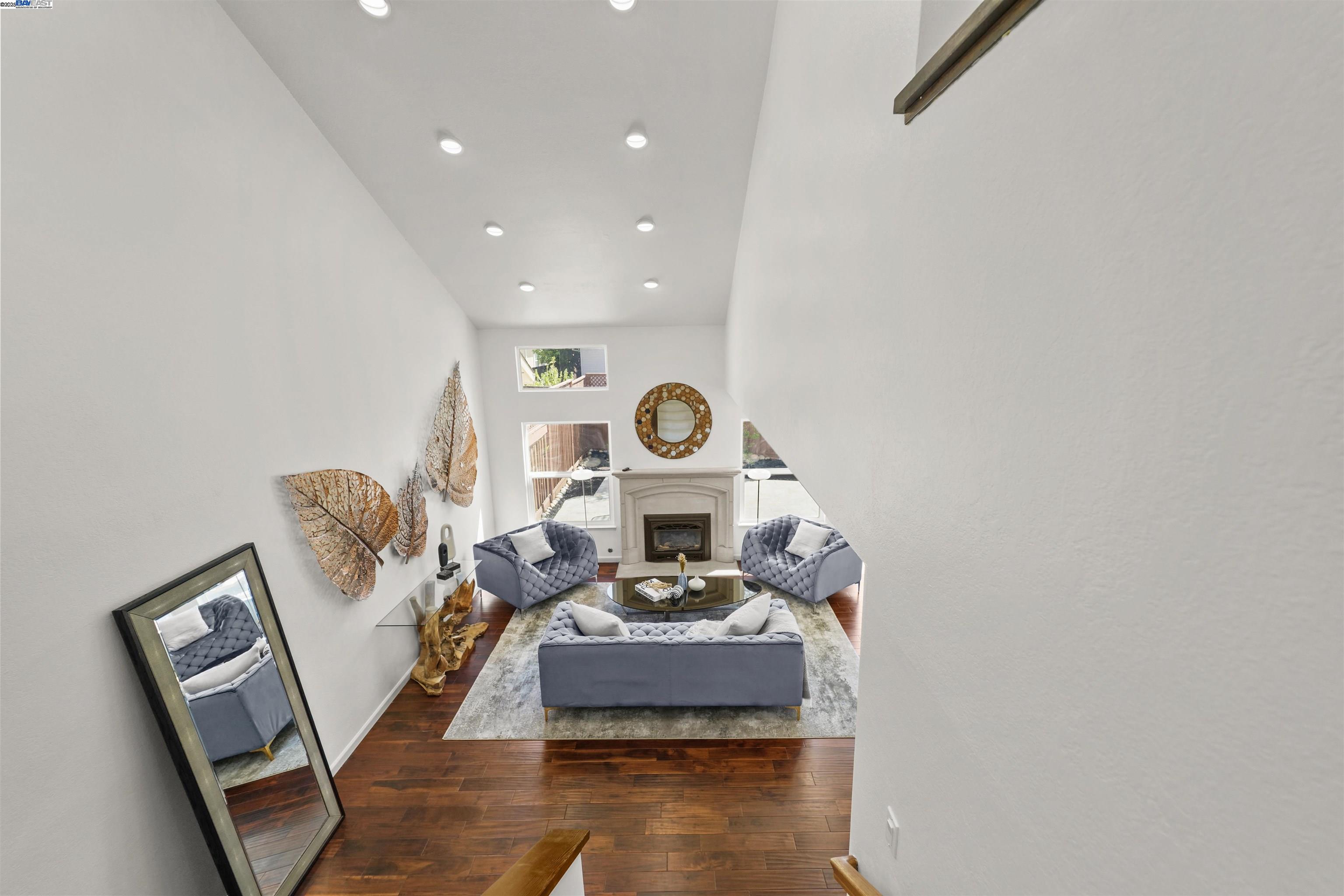 Detail Gallery Image 35 of 60 For 1131 Longshore Dr, San Jose,  CA 95128 - 3 Beds | 2/1 Baths