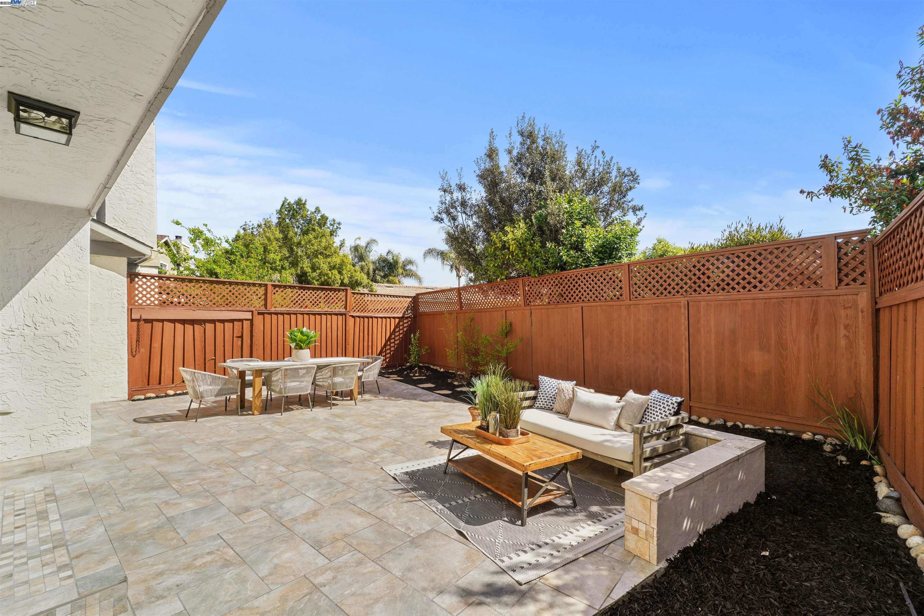 Detail Gallery Image 55 of 60 For 1131 Longshore Dr, San Jose,  CA 95128 - 3 Beds | 2/1 Baths