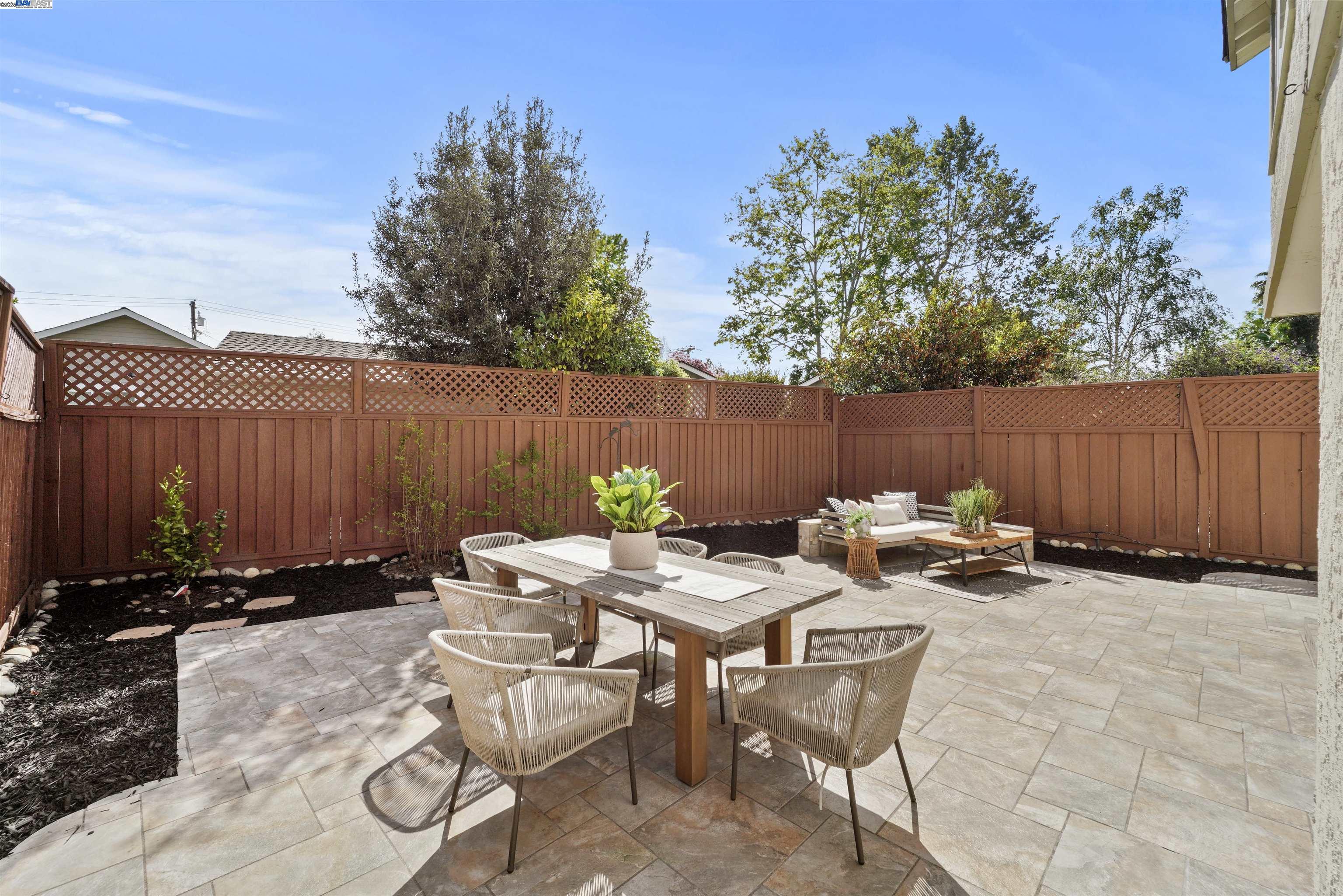 Detail Gallery Image 56 of 60 For 1131 Longshore Dr, San Jose,  CA 95128 - 3 Beds | 2/1 Baths