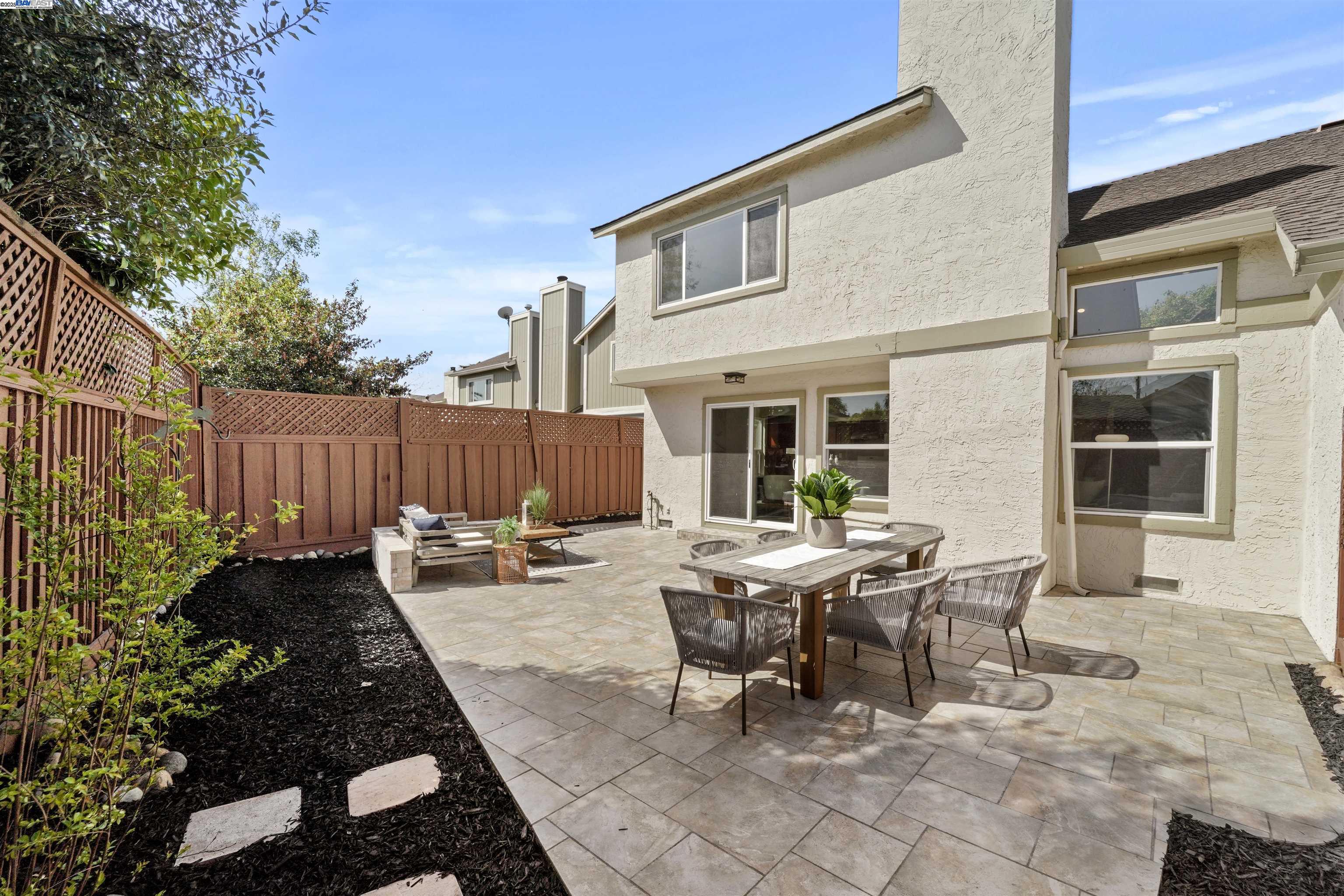 Detail Gallery Image 57 of 60 For 1131 Longshore Dr, San Jose,  CA 95128 - 3 Beds | 2/1 Baths