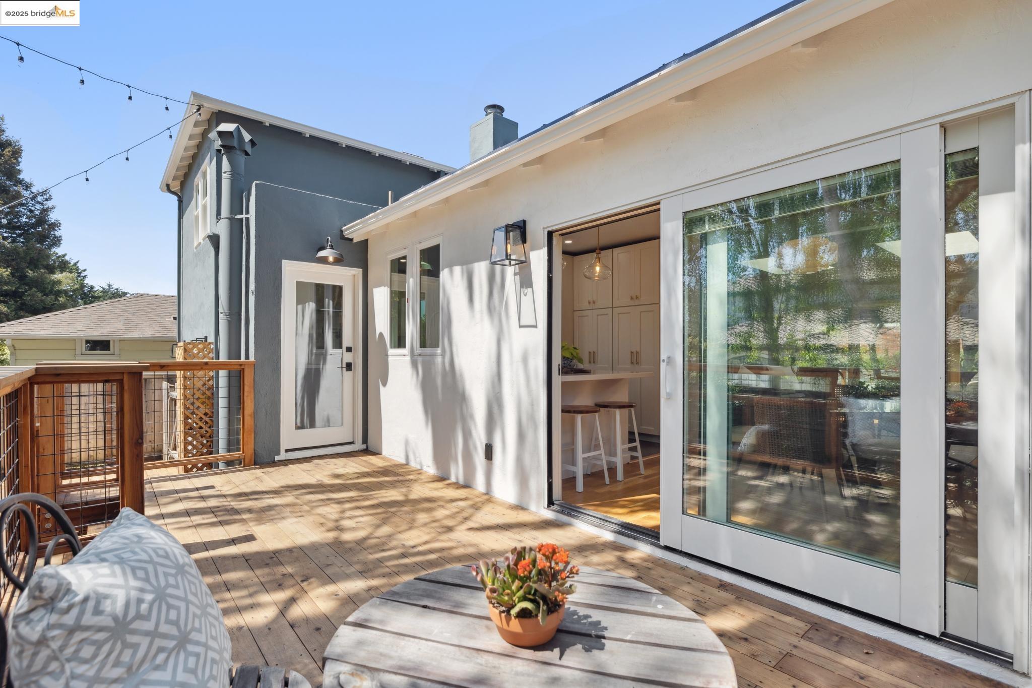 Detail Gallery Image 15 of 58 For 5064 Kearney Ave, Oakland,  CA 94602 - 3 Beds | 2 Baths