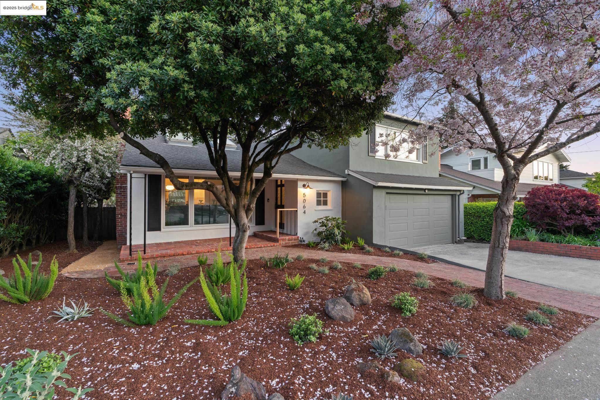Detail Gallery Image 5 of 58 For 5064 Kearney Ave, Oakland,  CA 94602 - 3 Beds | 2 Baths
