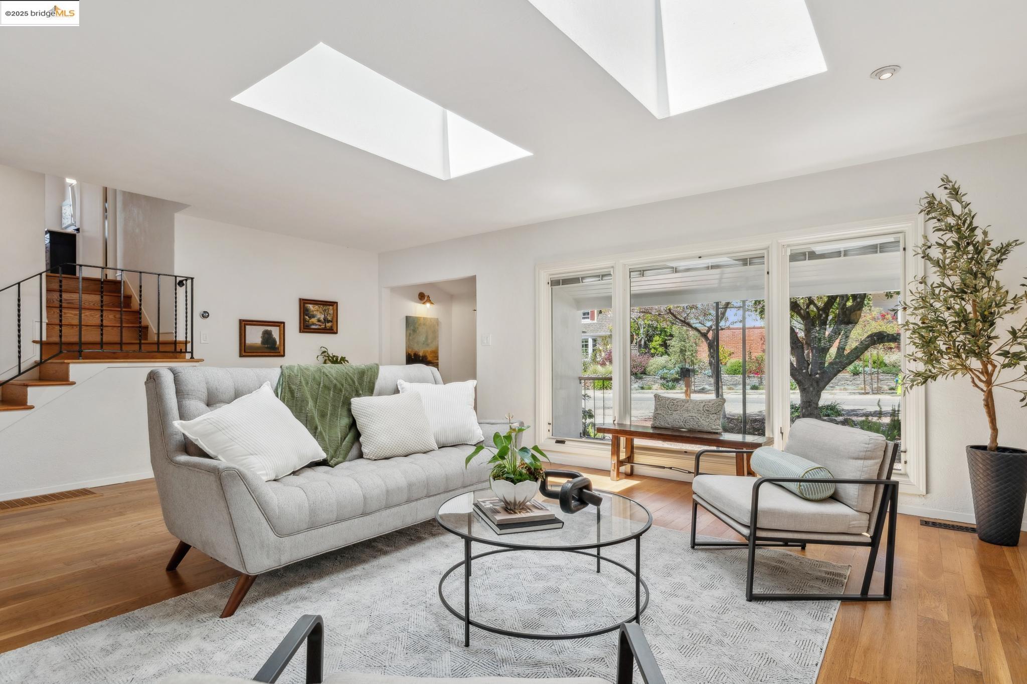 Detail Gallery Image 10 of 58 For 5064 Kearney Ave, Oakland,  CA 94602 - 3 Beds | 2 Baths