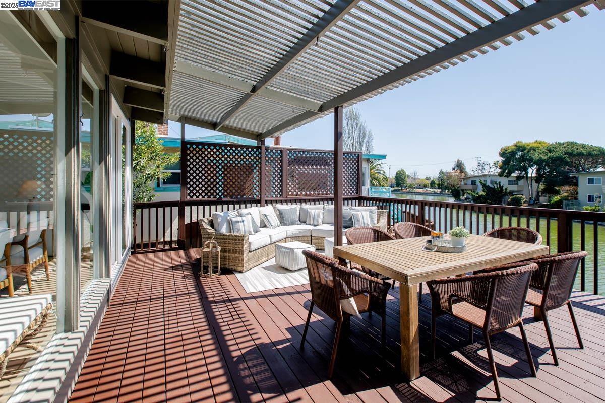 Detail Gallery Image 15 of 60 For 853 Cedar St, Alameda,  CA 94501 - 4 Beds | 2 Baths