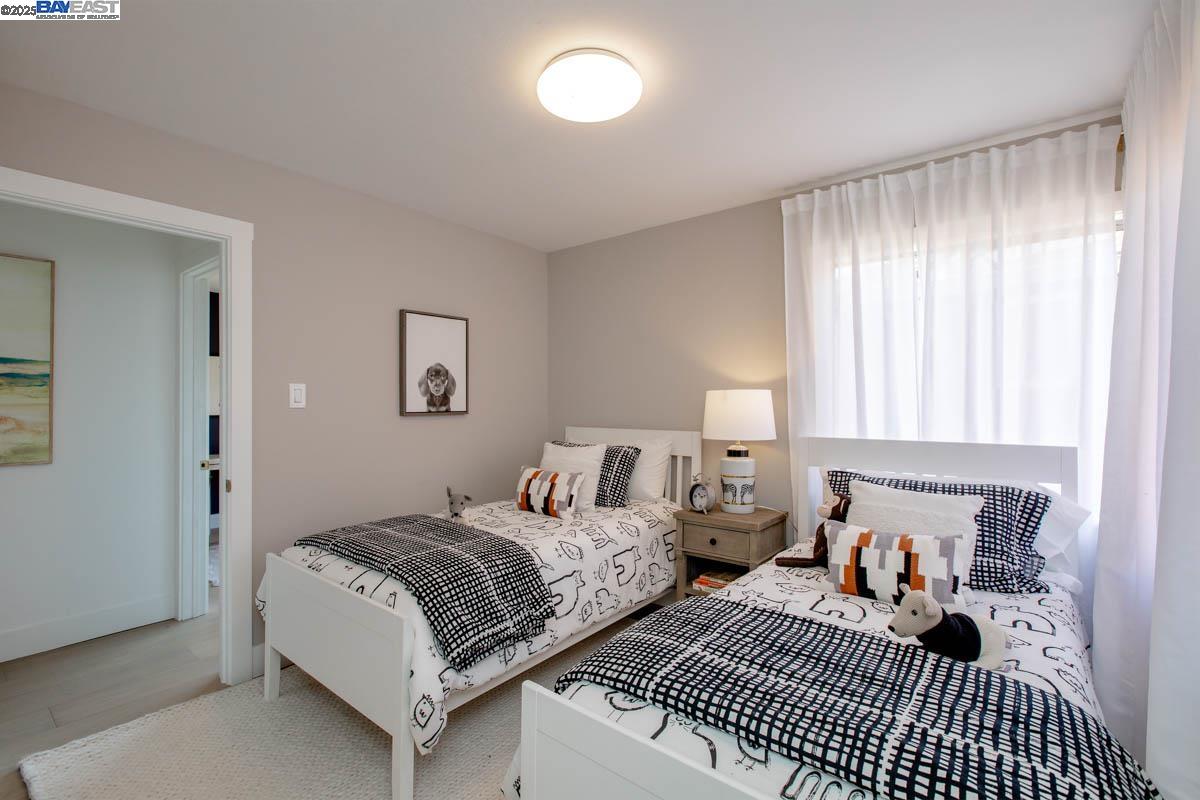 Detail Gallery Image 28 of 60 For 853 Cedar St, Alameda,  CA 94501 - 4 Beds | 2 Baths