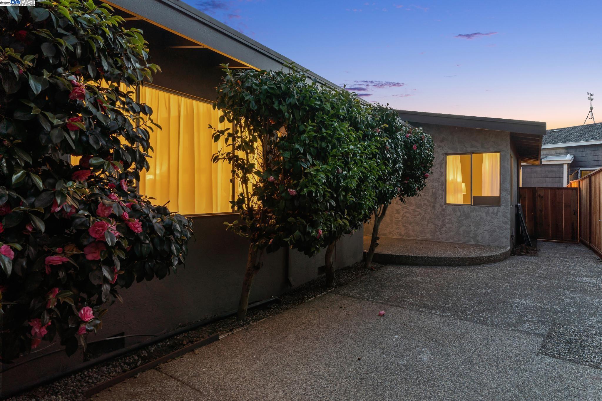 Detail Gallery Image 39 of 60 For 853 Cedar St, Alameda,  CA 94501 - 4 Beds | 2 Baths