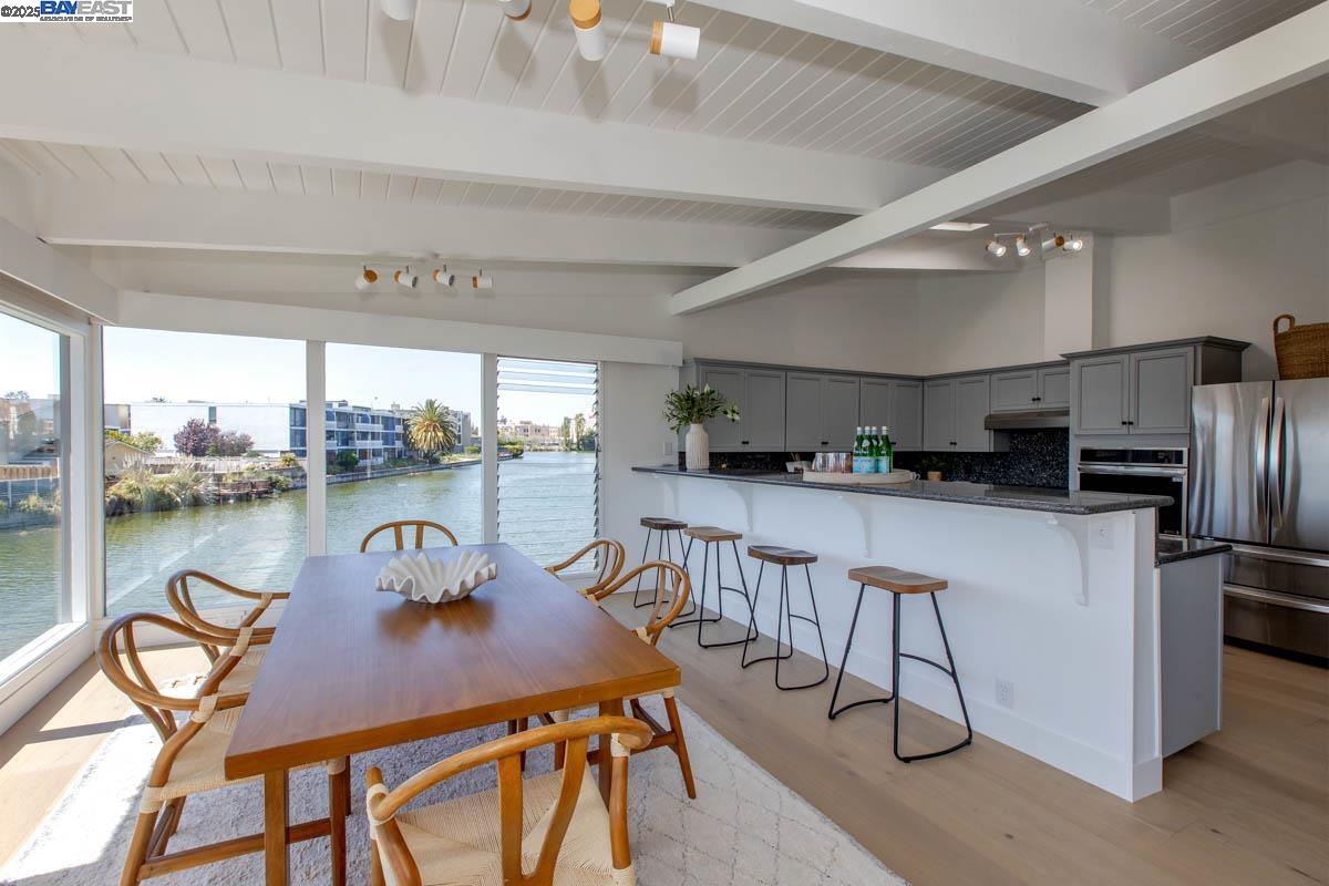 Detail Gallery Image 10 of 60 For 853 Cedar St, Alameda,  CA 94501 - 4 Beds | 2 Baths