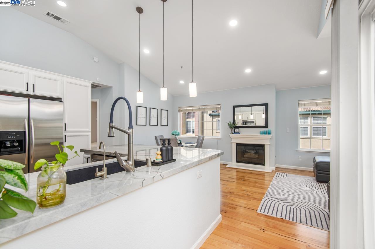 Detail Gallery Image 3 of 37 For 4181 Georgis Pl, Pleasanton,  CA 94588 - 2 Beds | 2 Baths