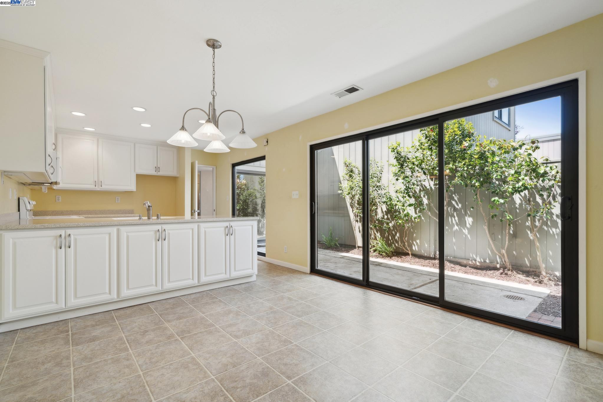 Photo #2: 41094128 Listing 