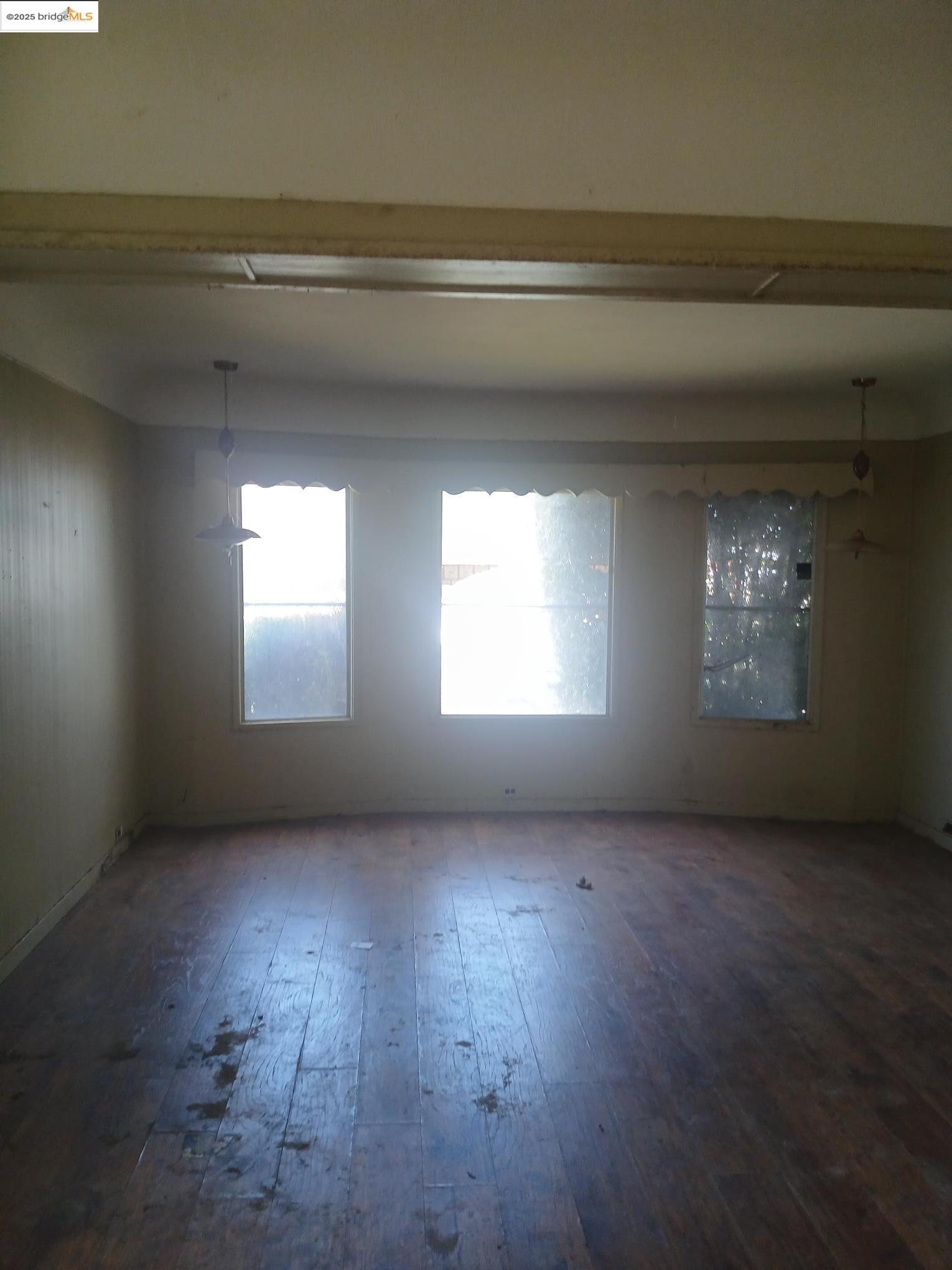 Detail Gallery Image 3 of 8 For 4075 Mera St, Oakland,  CA 94601 - 2 Beds | 1 Baths
