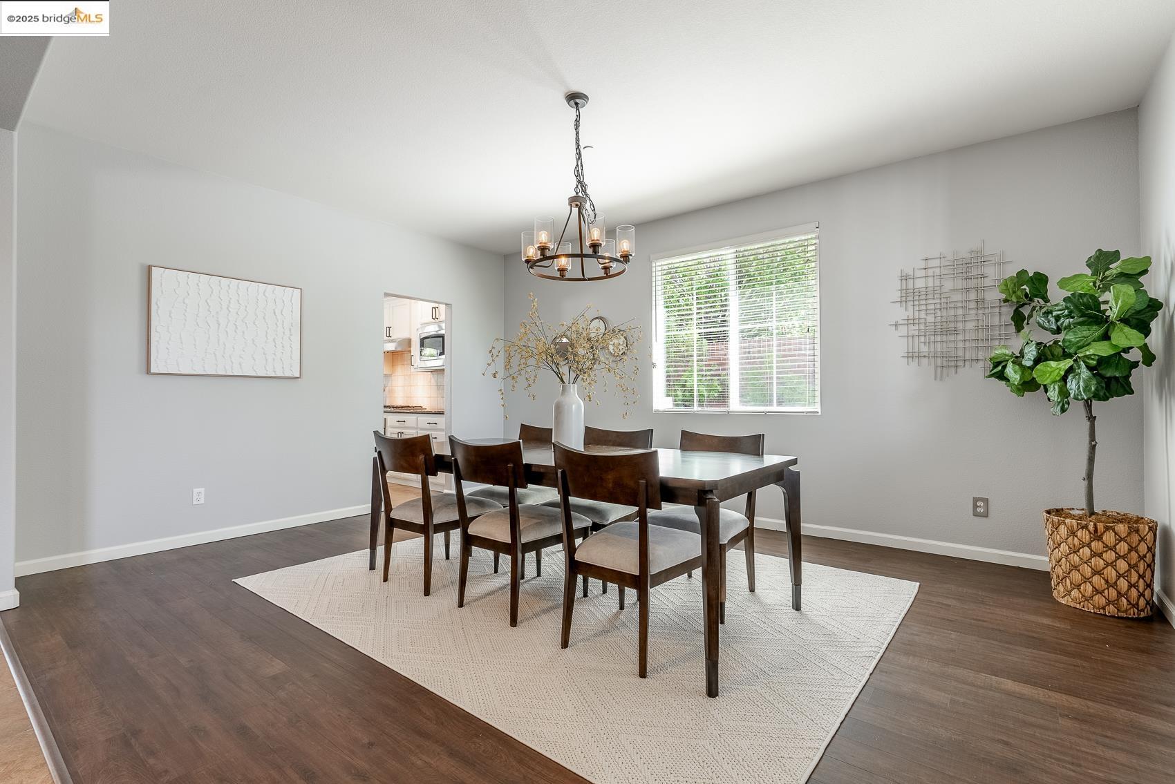 Detail Gallery Image 8 of 60 For 719 Monte Verde Ln, Brentwood,  CA 94513 - 5 Beds | 2/1 Baths