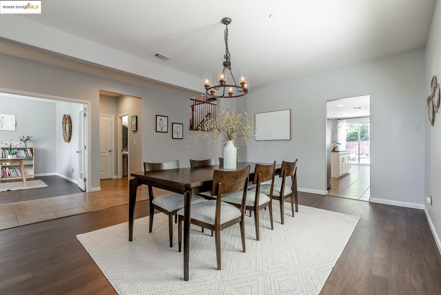 Detail Gallery Image 9 of 60 For 719 Monte Verde Ln, Brentwood,  CA 94513 - 5 Beds | 2/1 Baths