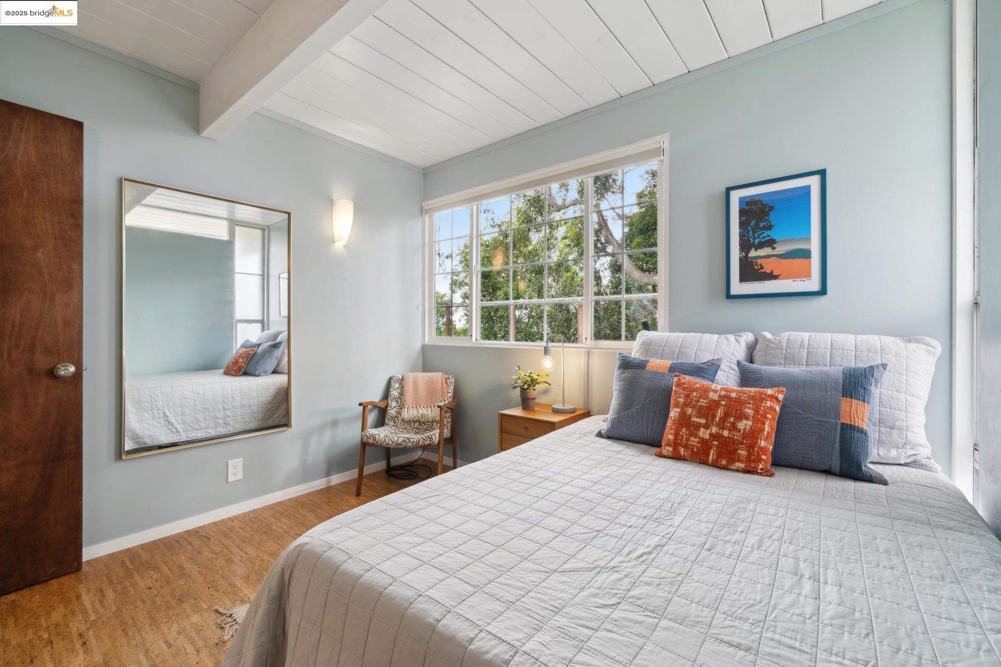 Detail Gallery Image 32 of 60 For 5345 Crown Ct, Castro Valley,  CA 94552 - 4 Beds | 2 Baths