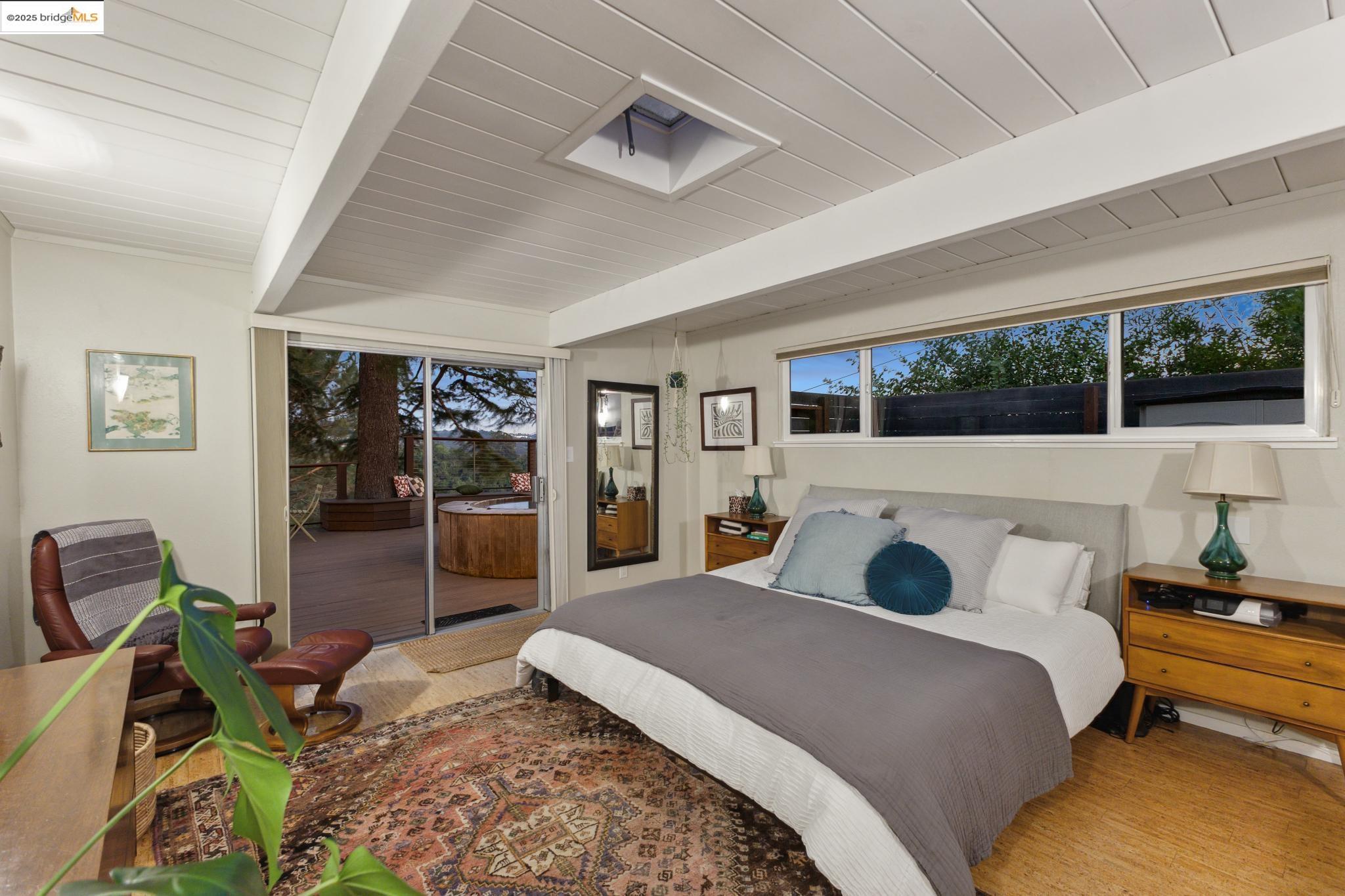 Detail Gallery Image 51 of 60 For 5345 Crown Ct, Castro Valley,  CA 94552 - 4 Beds | 2 Baths