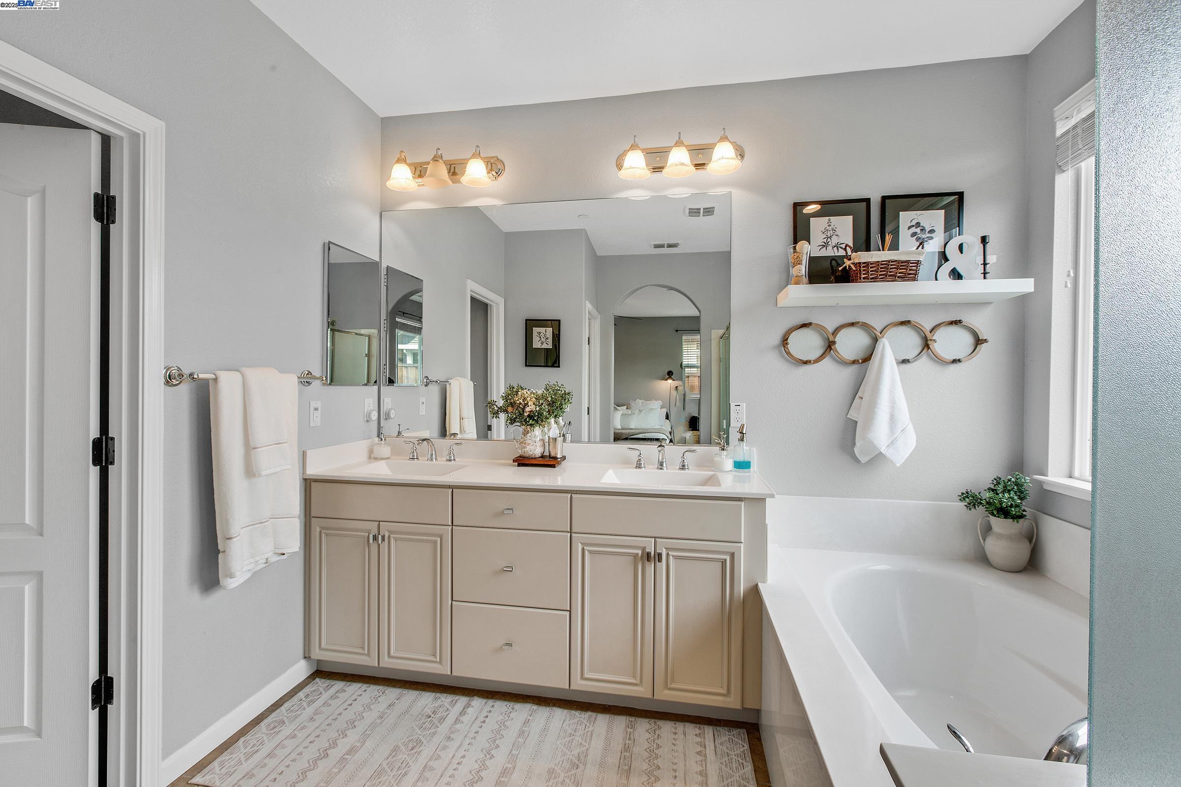 Detail Gallery Image 25 of 45 For 83 Outrigger Way, Discovery Bay,  CA 94505 - 4 Beds | 3 Baths