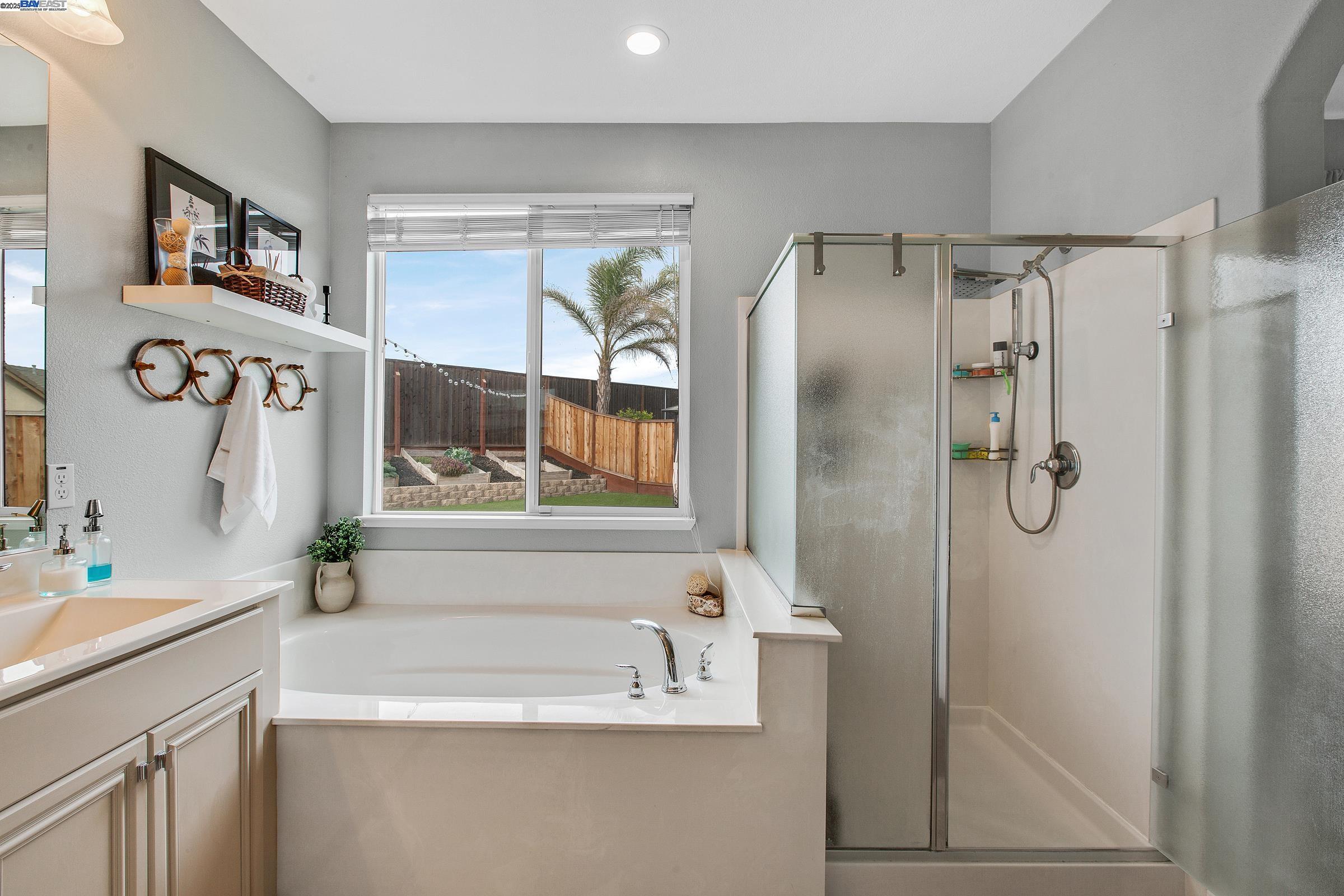 Detail Gallery Image 26 of 45 For 83 Outrigger Way, Discovery Bay,  CA 94505 - 4 Beds | 3 Baths