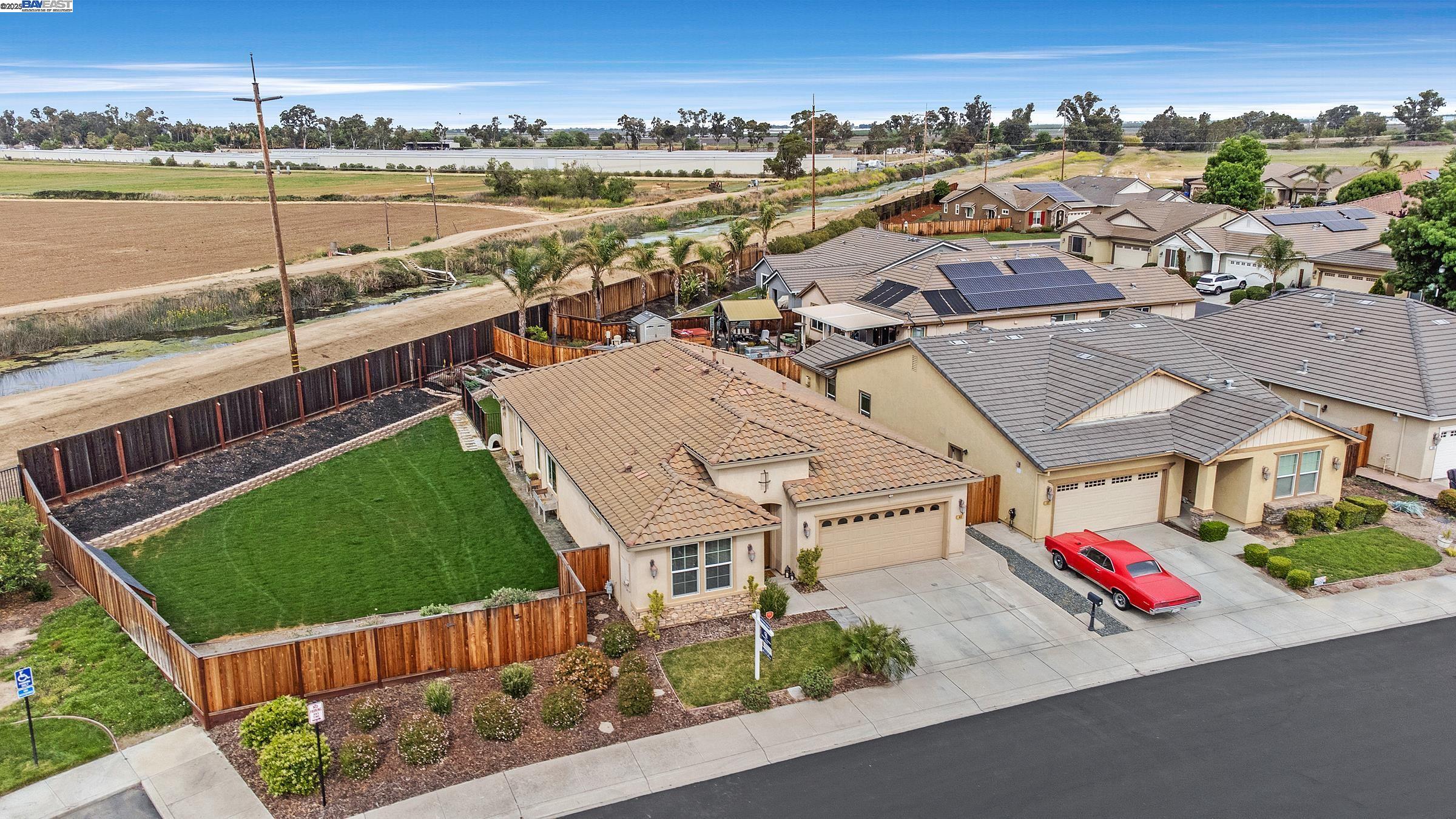 Detail Gallery Image 35 of 45 For 83 Outrigger Way, Discovery Bay,  CA 94505 - 4 Beds | 3 Baths