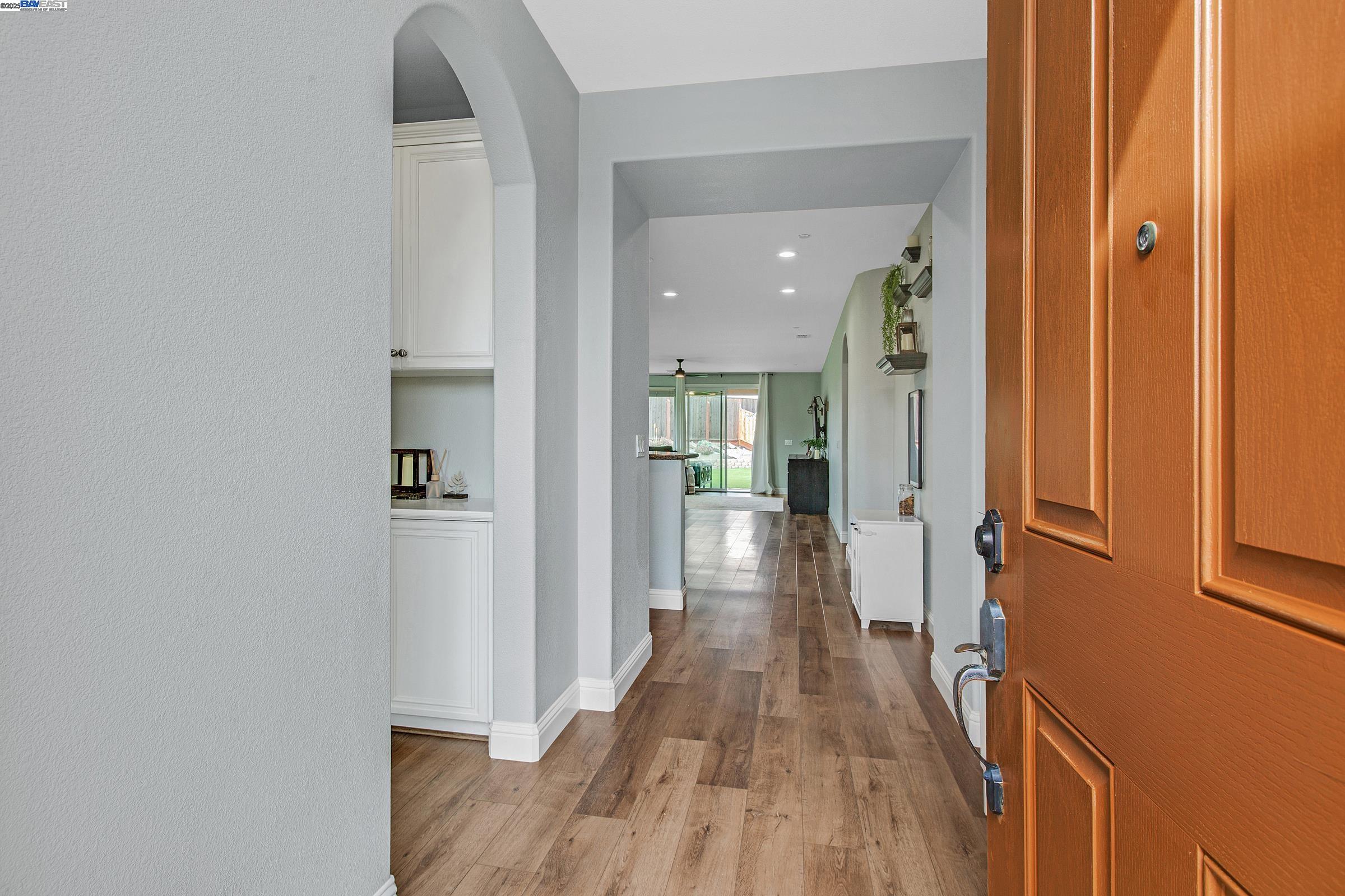 Detail Gallery Image 5 of 45 For 83 Outrigger Way, Discovery Bay,  CA 94505 - 4 Beds | 3 Baths