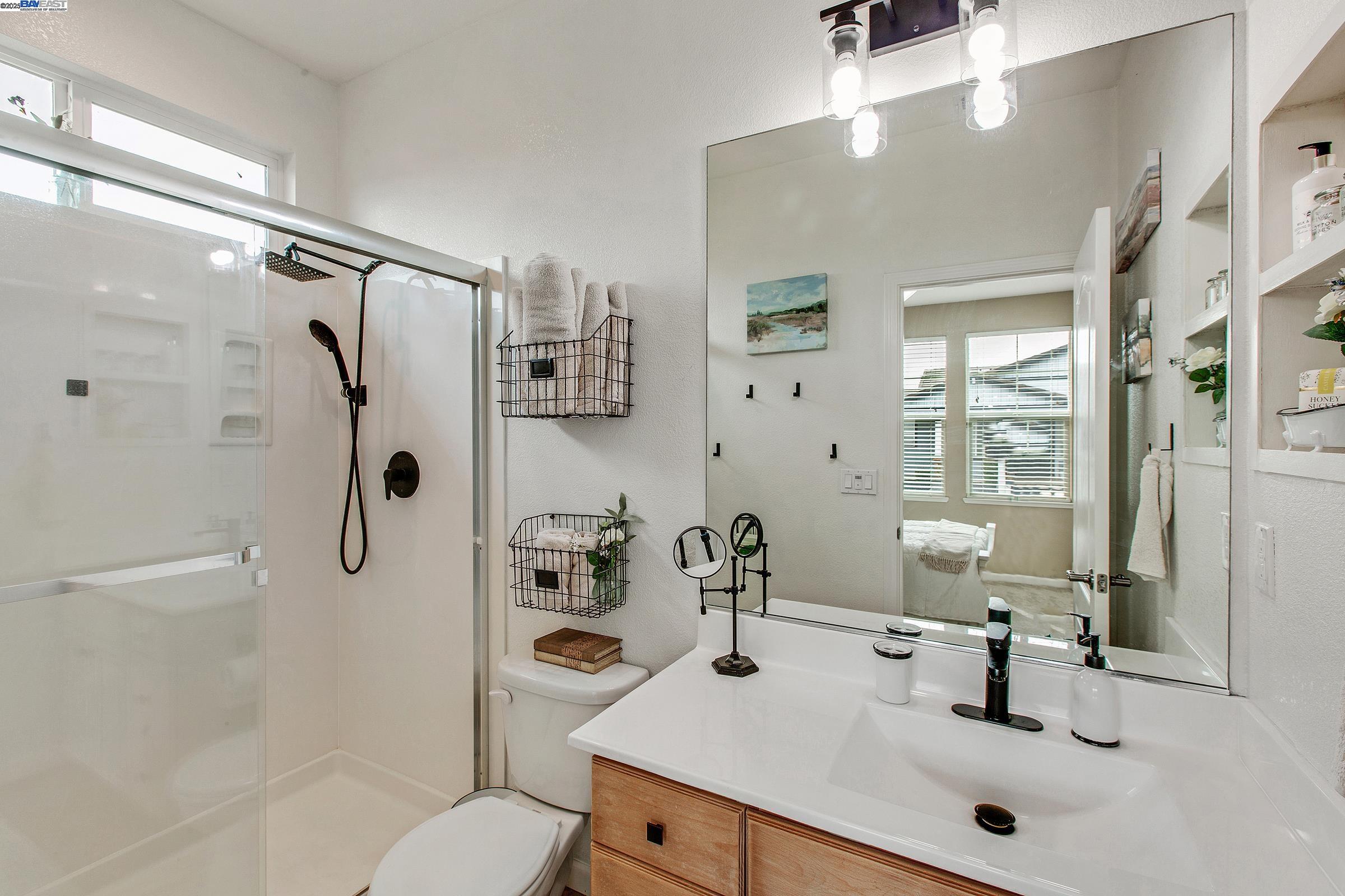 Detail Gallery Image 8 of 45 For 83 Outrigger Way, Discovery Bay,  CA 94505 - 4 Beds | 3 Baths