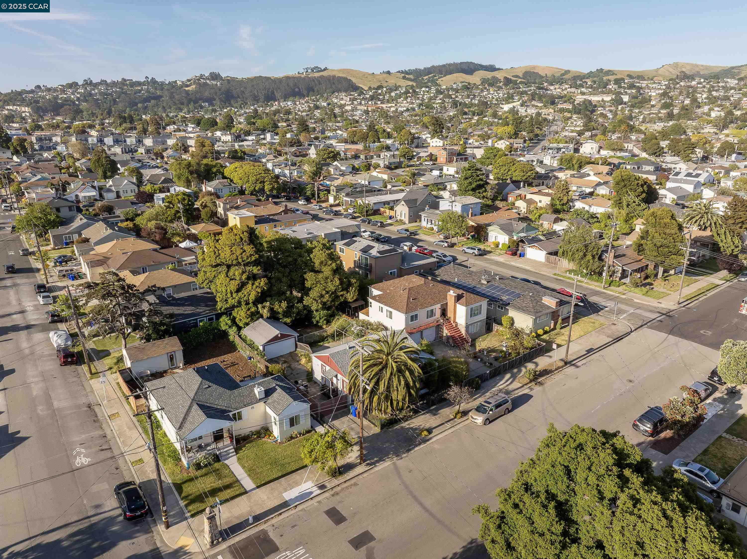 Detail Gallery Image 7 of 10 For 3811 Clinton Ave, Richmond,  CA 94805 - 2 Beds | 1 Baths