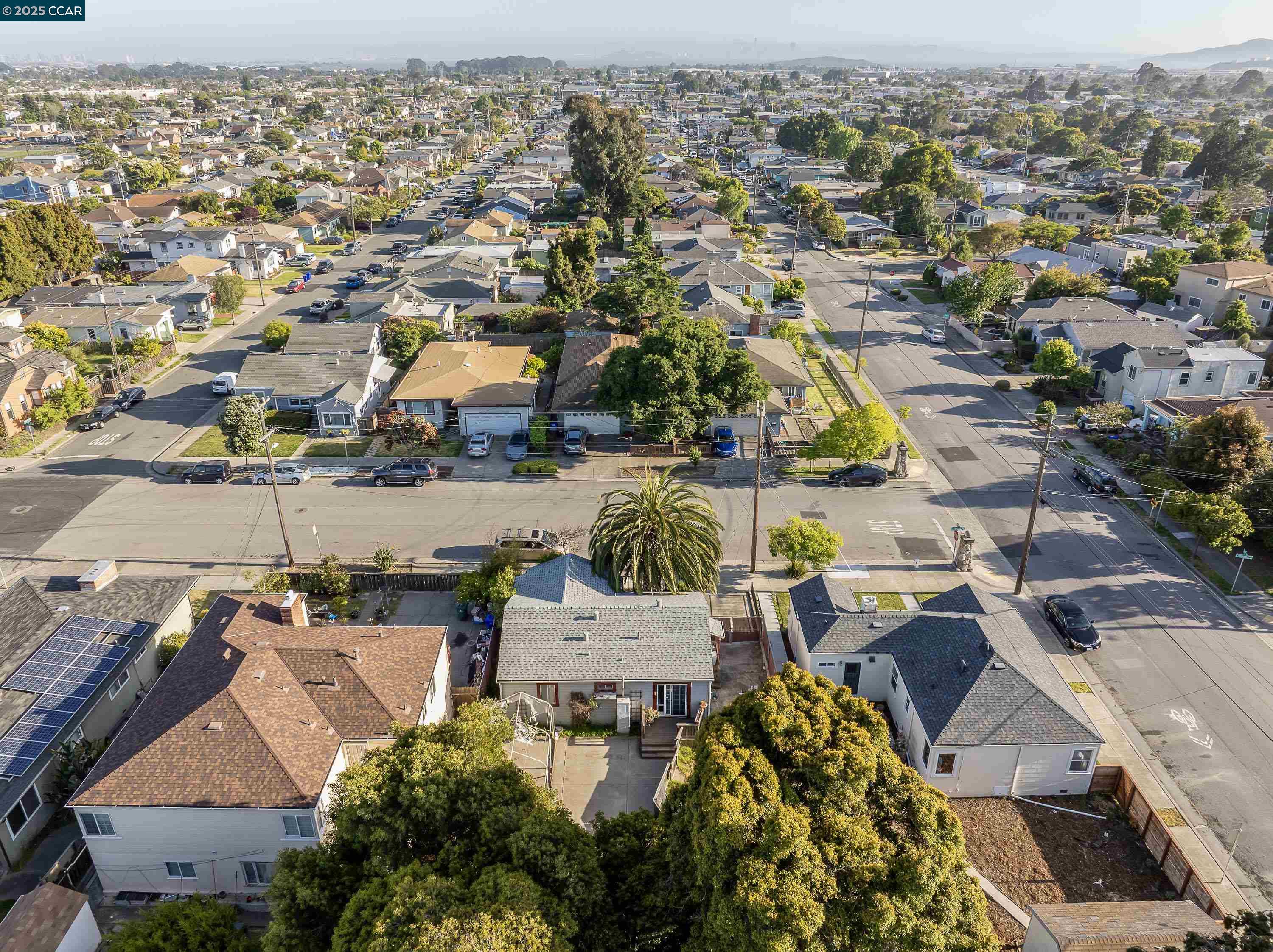 Detail Gallery Image 9 of 10 For 3811 Clinton Ave, Richmond,  CA 94805 - 2 Beds | 1 Baths