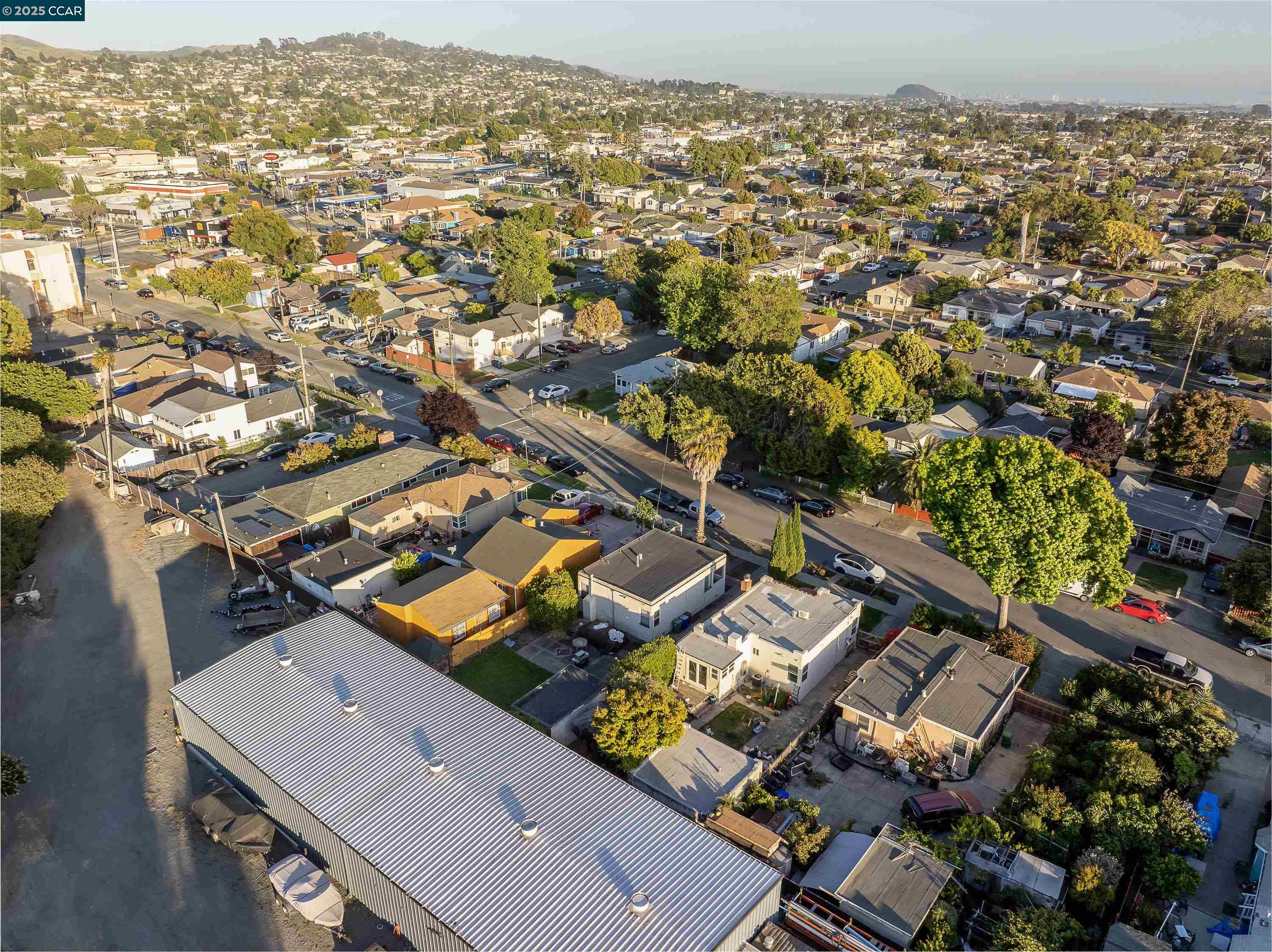 Detail Gallery Image 6 of 9 For 3307 Tulare Ave, Richmond,  CA 94804 - 2 Beds | 1 Baths