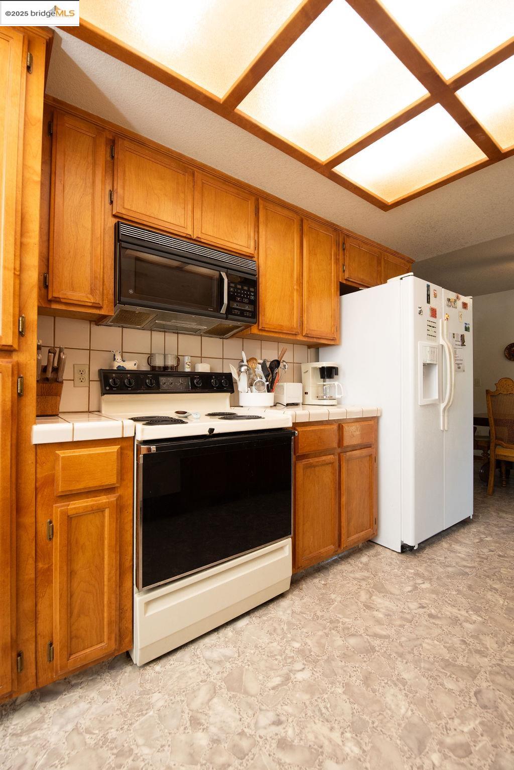 Detail Gallery Image 13 of 58 For 20839 Big Foot Cir, Groveland,  CA 95321 - 3 Beds | 2 Baths