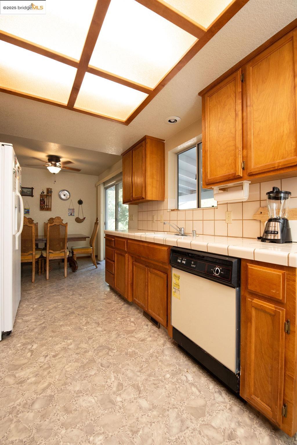 Detail Gallery Image 14 of 58 For 20839 Big Foot Cir, Groveland,  CA 95321 - 3 Beds | 2 Baths