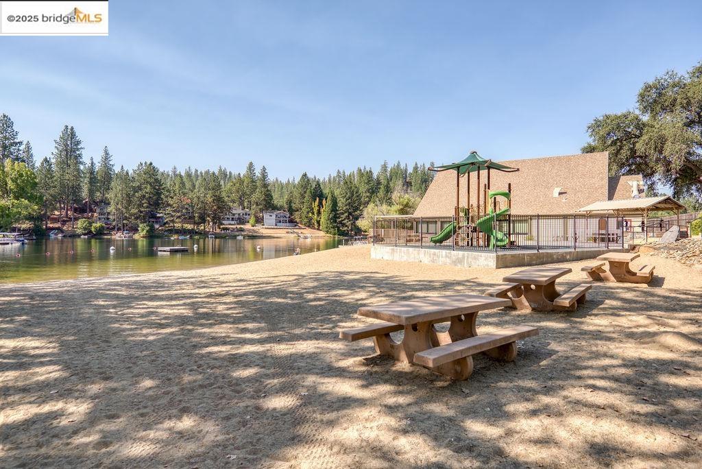 Detail Gallery Image 35 of 58 For 20839 Big Foot Cir, Groveland,  CA 95321 - 3 Beds | 2 Baths