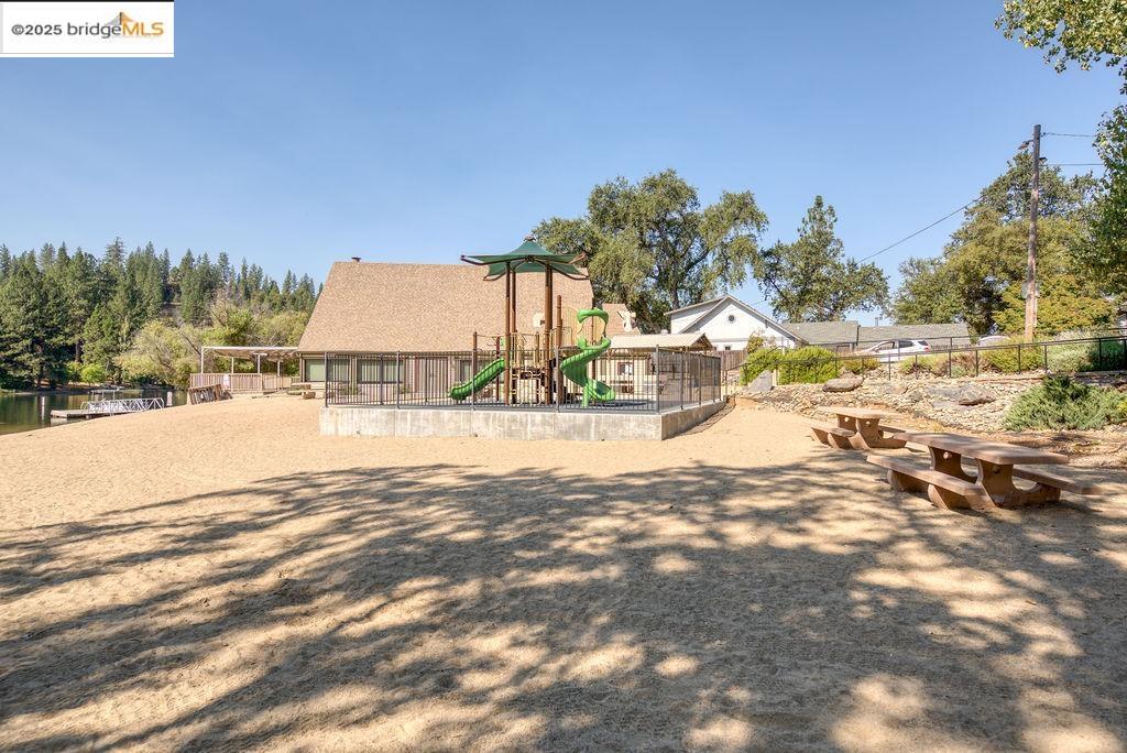 Detail Gallery Image 37 of 58 For 20839 Big Foot Cir, Groveland,  CA 95321 - 3 Beds | 2 Baths