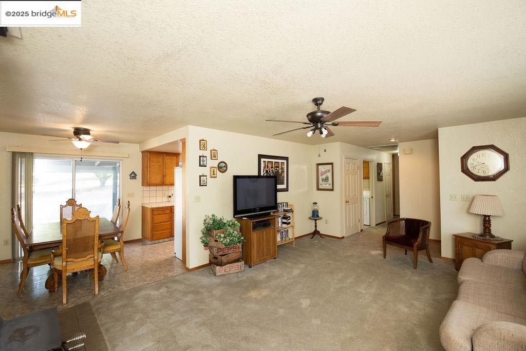 Detail Gallery Image 7 of 58 For 20839 Big Foot Cir, Groveland,  CA 95321 - 3 Beds | 2 Baths