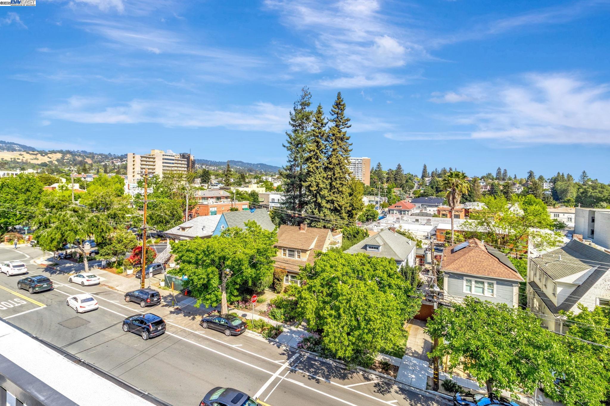 Detail Gallery Image 16 of 17 For 3877 Howe St #106,  Oakland,  CA 94611 - 2 Beds | 1 Baths