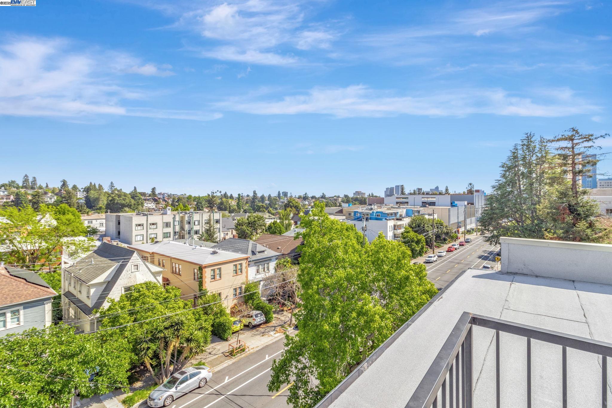 Detail Gallery Image 17 of 17 For 3877 Howe St #106,  Oakland,  CA 94611 - 2 Beds | 1 Baths