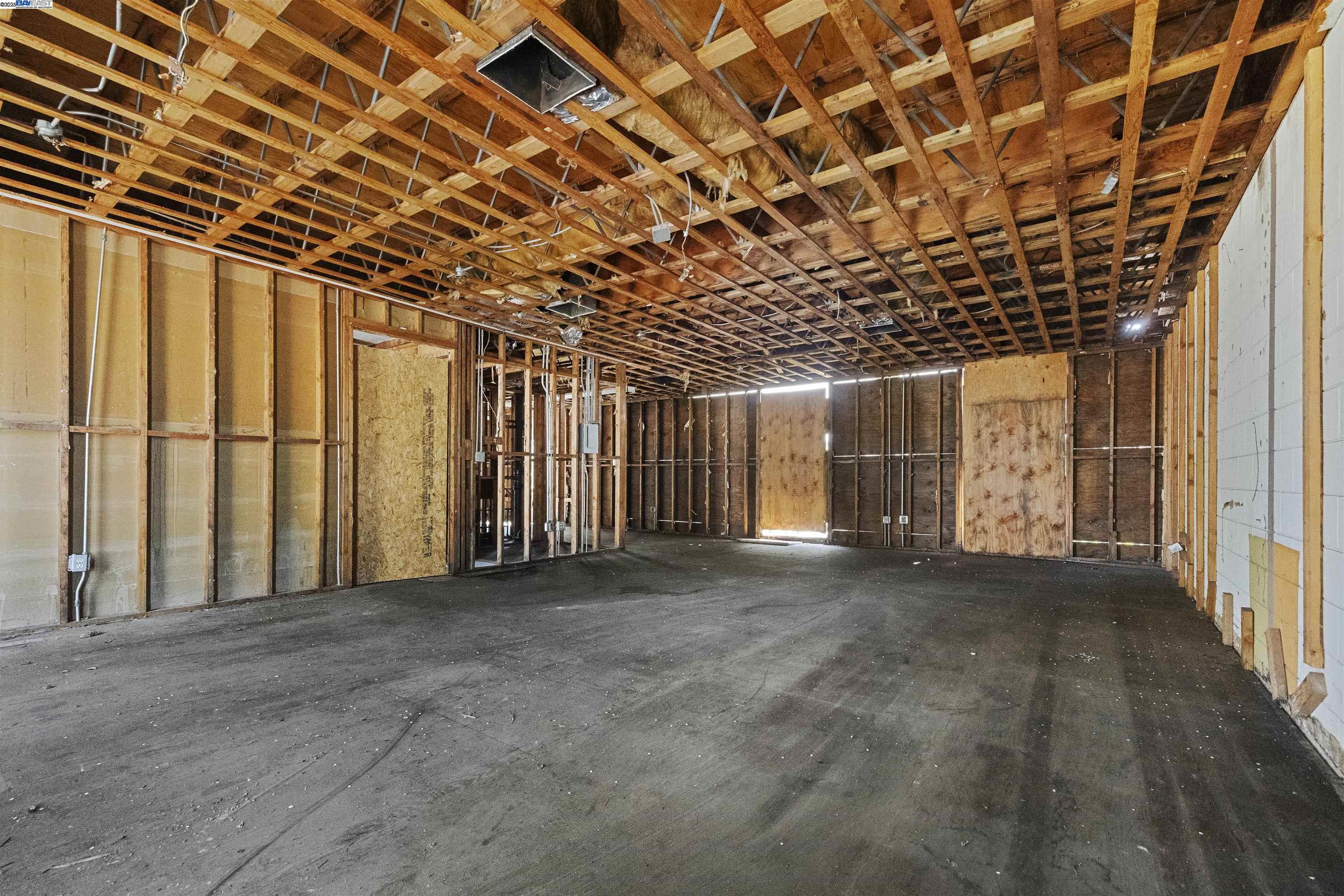 Detail Gallery Image 14 of 29 For 534 E Oak St, Stockton,  CA 95202 - – Beds | – Baths