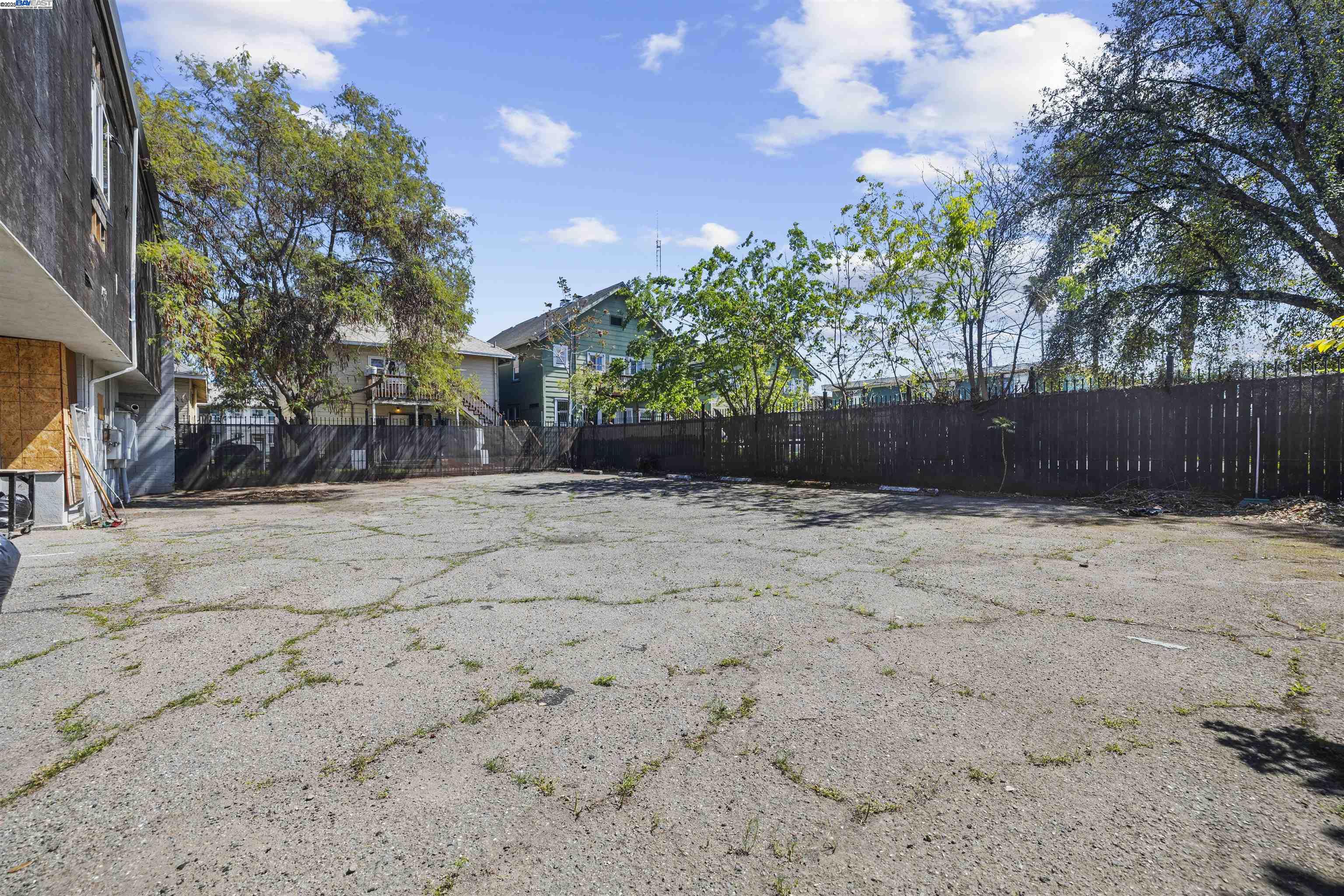 Detail Gallery Image 20 of 29 For 534 E Oak St, Stockton,  CA 95202 - – Beds | – Baths