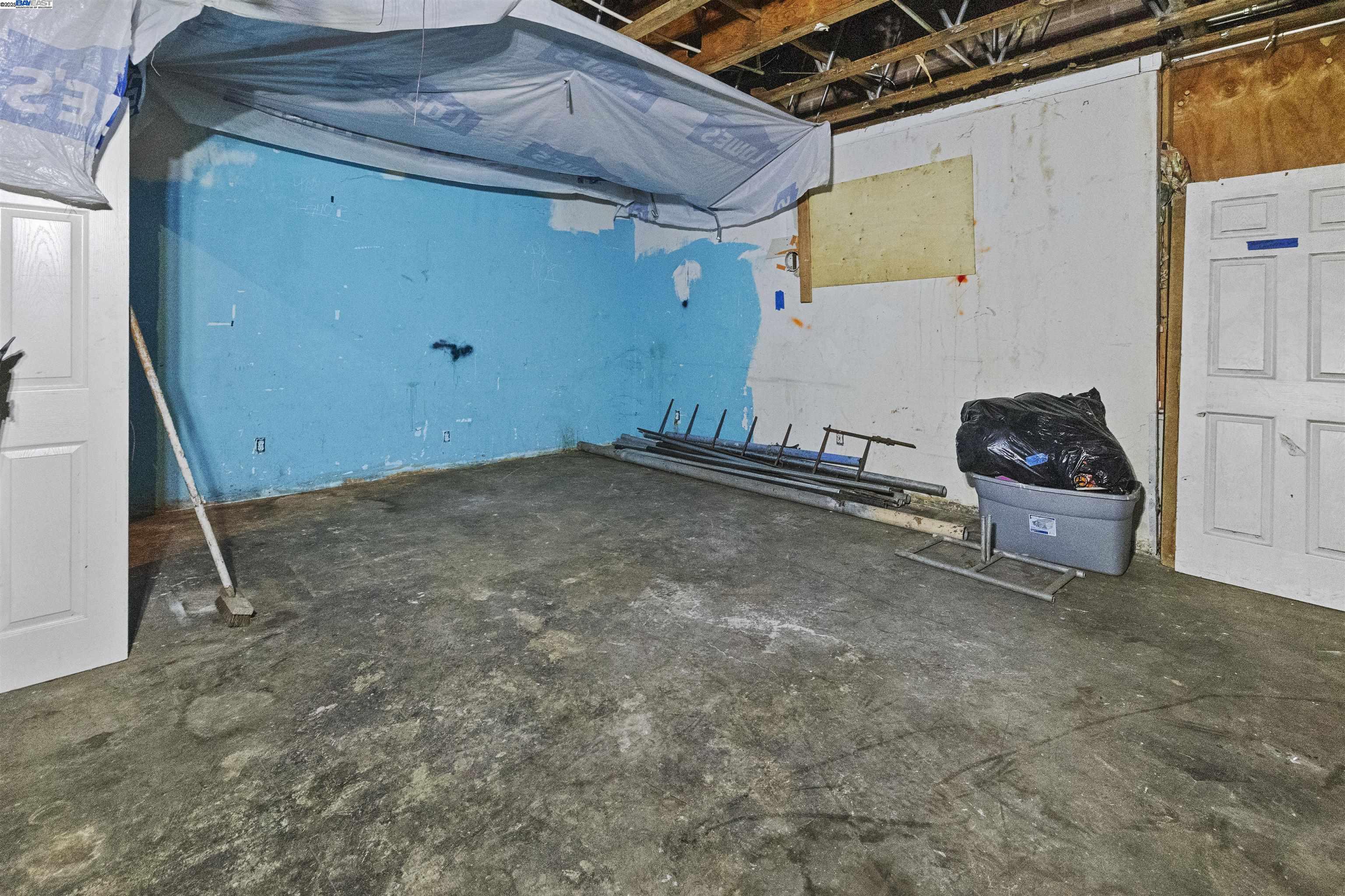 Detail Gallery Image 3 of 29 For 534 E Oak St, Stockton,  CA 95202 - – Beds | – Baths
