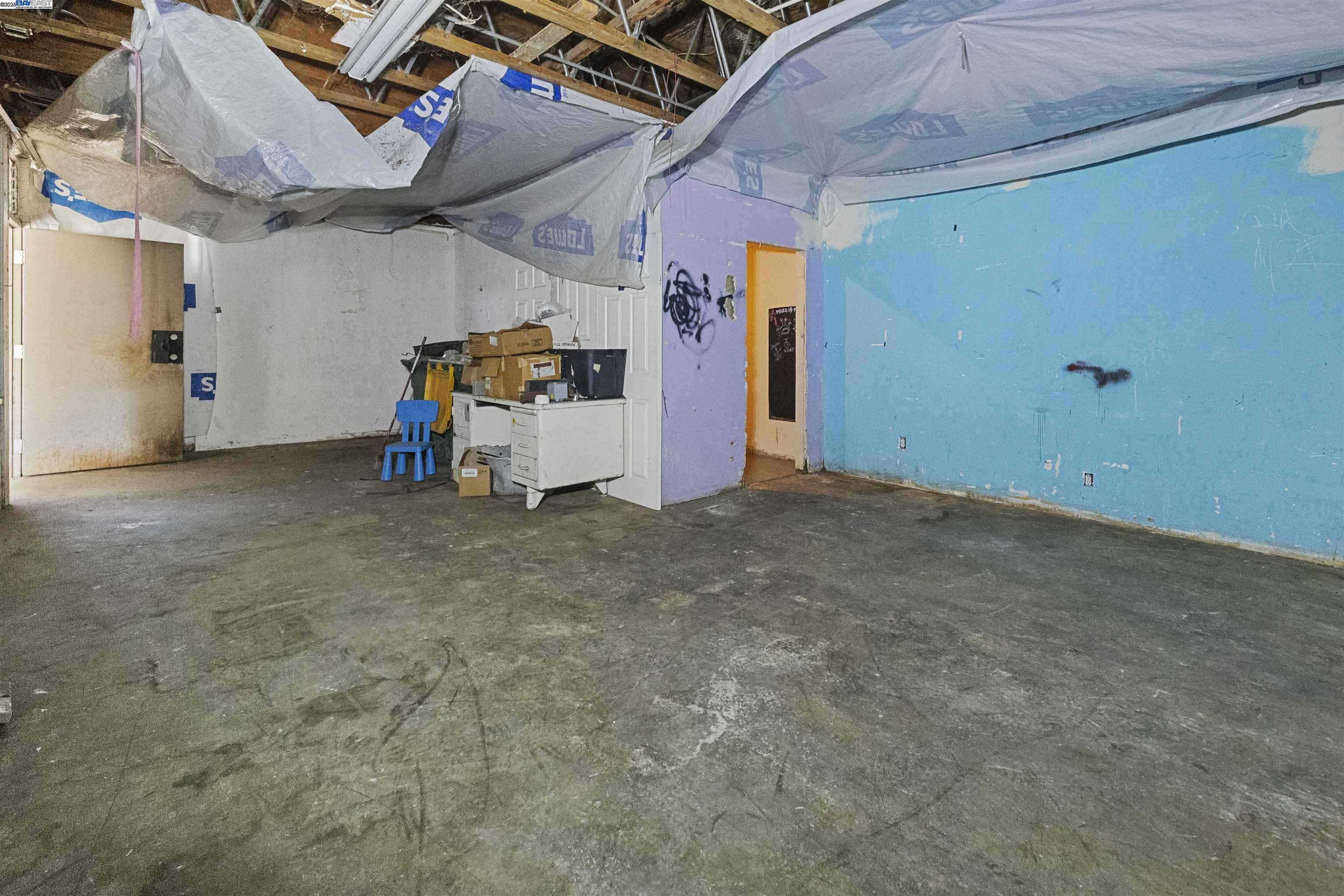 Detail Gallery Image 4 of 29 For 534 E Oak St, Stockton,  CA 95202 - – Beds | – Baths