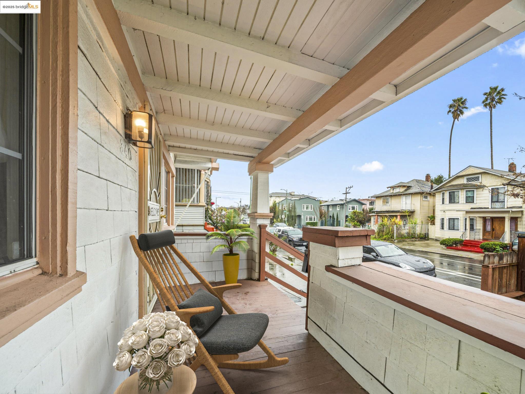 Detail Gallery Image 2 of 35 For 340 Foothill Blvd, Oakland,  CA 94606 - 3 Beds | 1 Baths