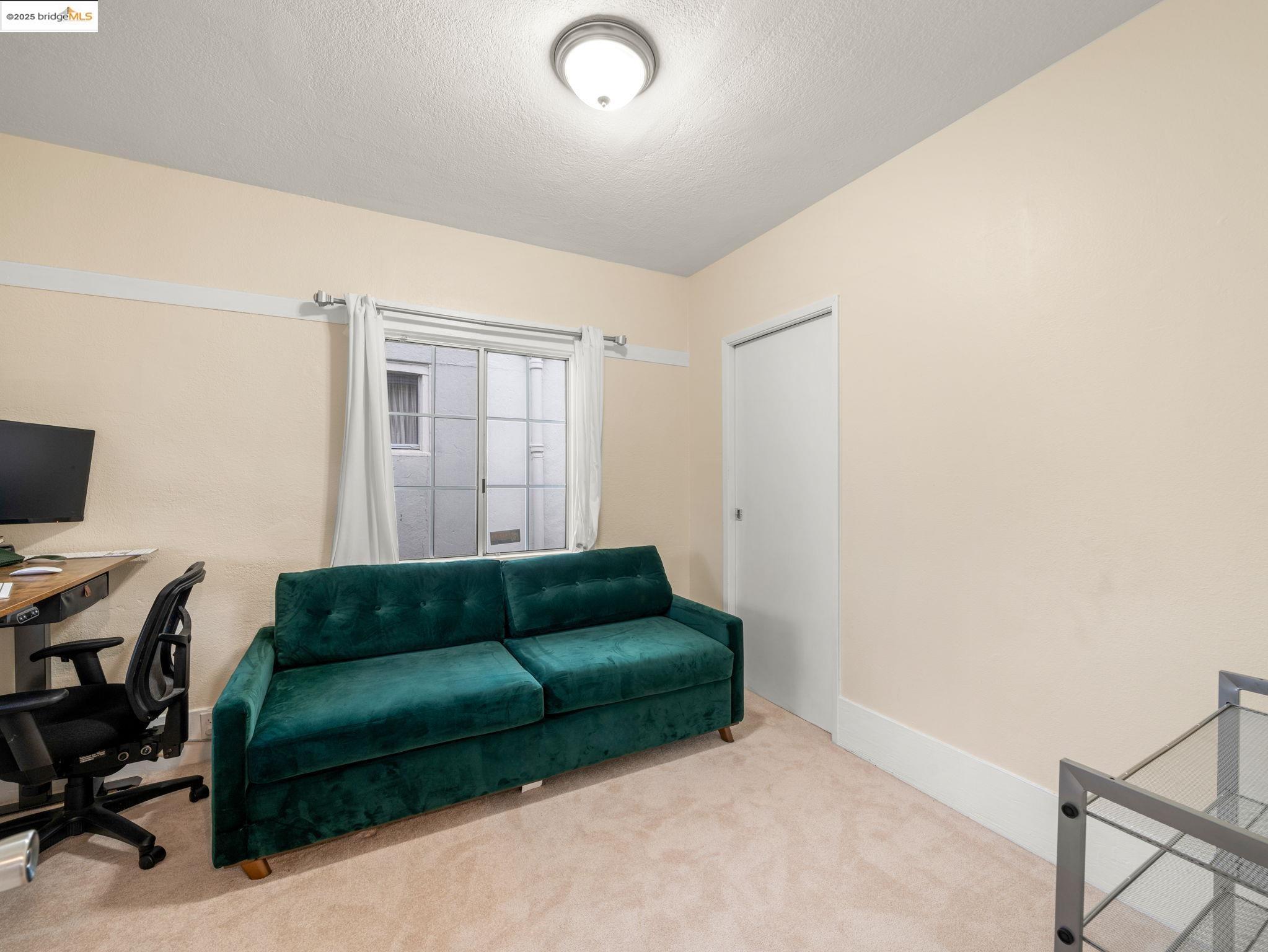 Detail Gallery Image 25 of 35 For 340 Foothill Blvd, Oakland,  CA 94606 - 3 Beds | 1 Baths