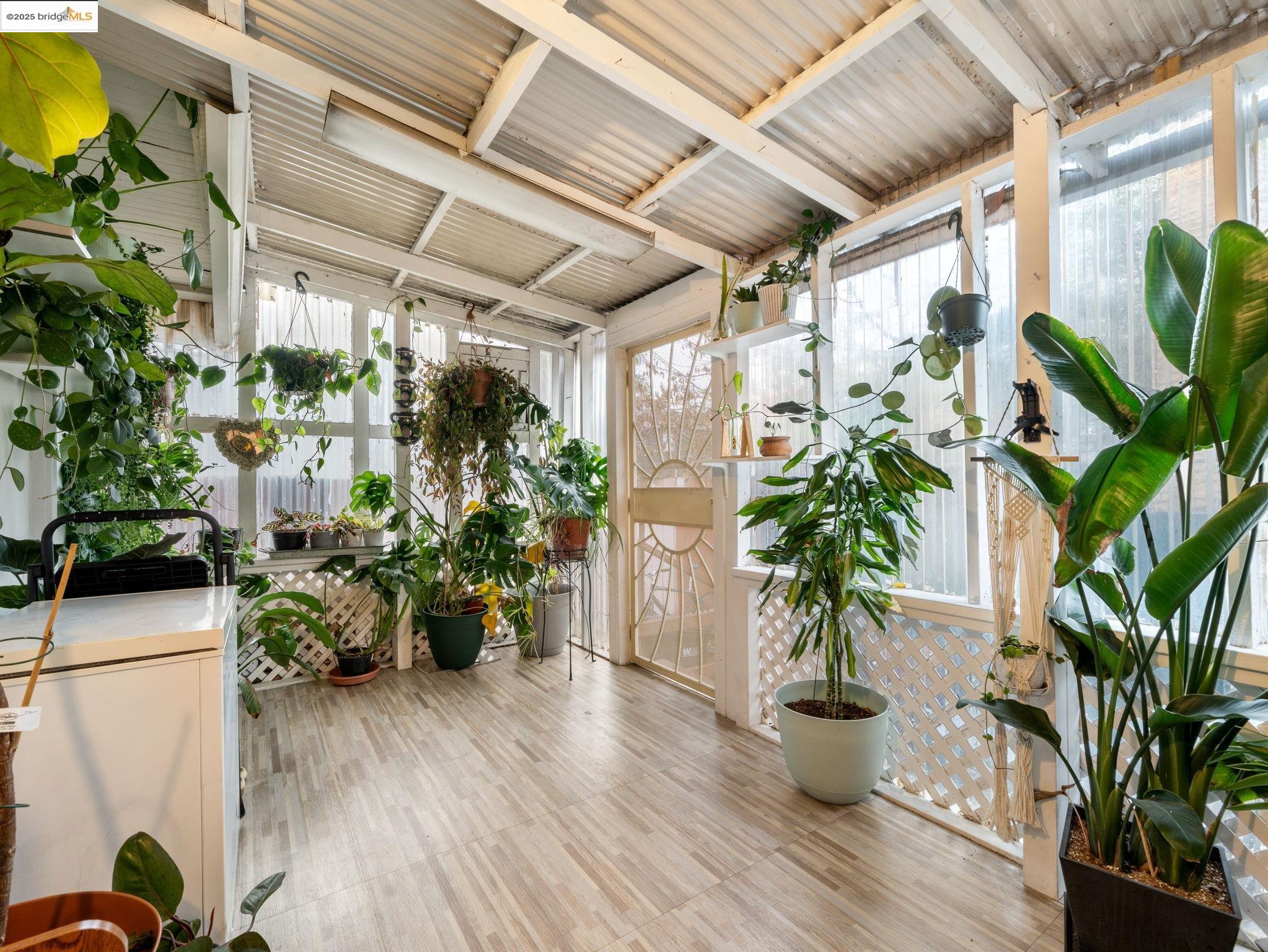 Detail Gallery Image 28 of 35 For 340 Foothill Blvd, Oakland,  CA 94606 - 3 Beds | 1 Baths
