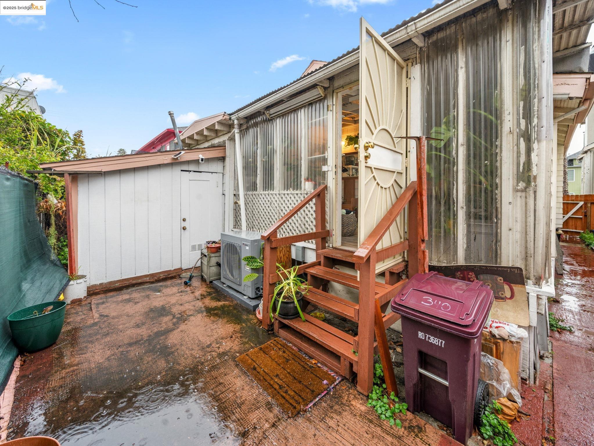 Detail Gallery Image 31 of 35 For 340 Foothill Blvd, Oakland,  CA 94606 - 3 Beds | 1 Baths