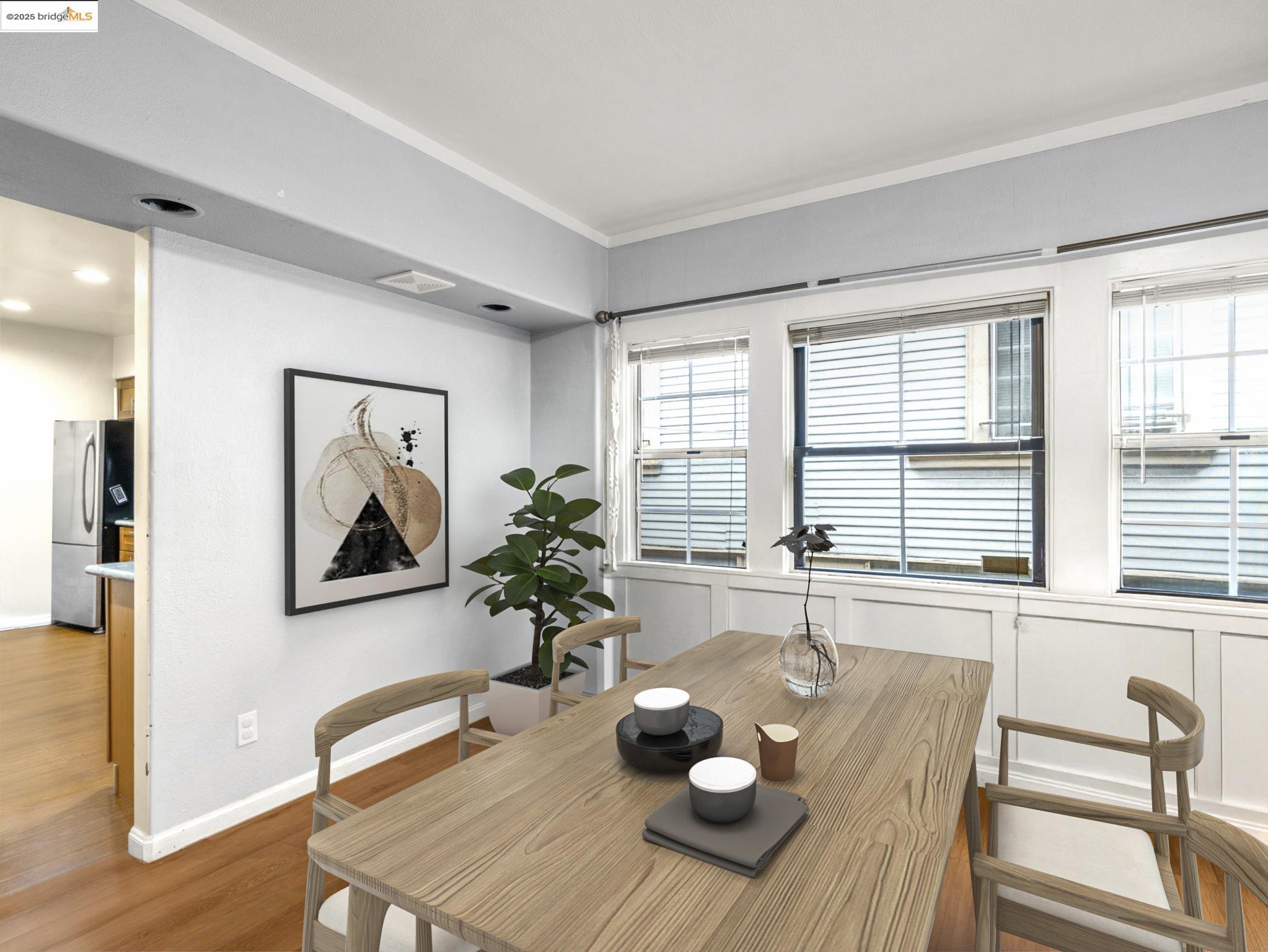 Detail Gallery Image 9 of 35 For 340 Foothill Blvd, Oakland,  CA 94606 - 3 Beds | 1 Baths