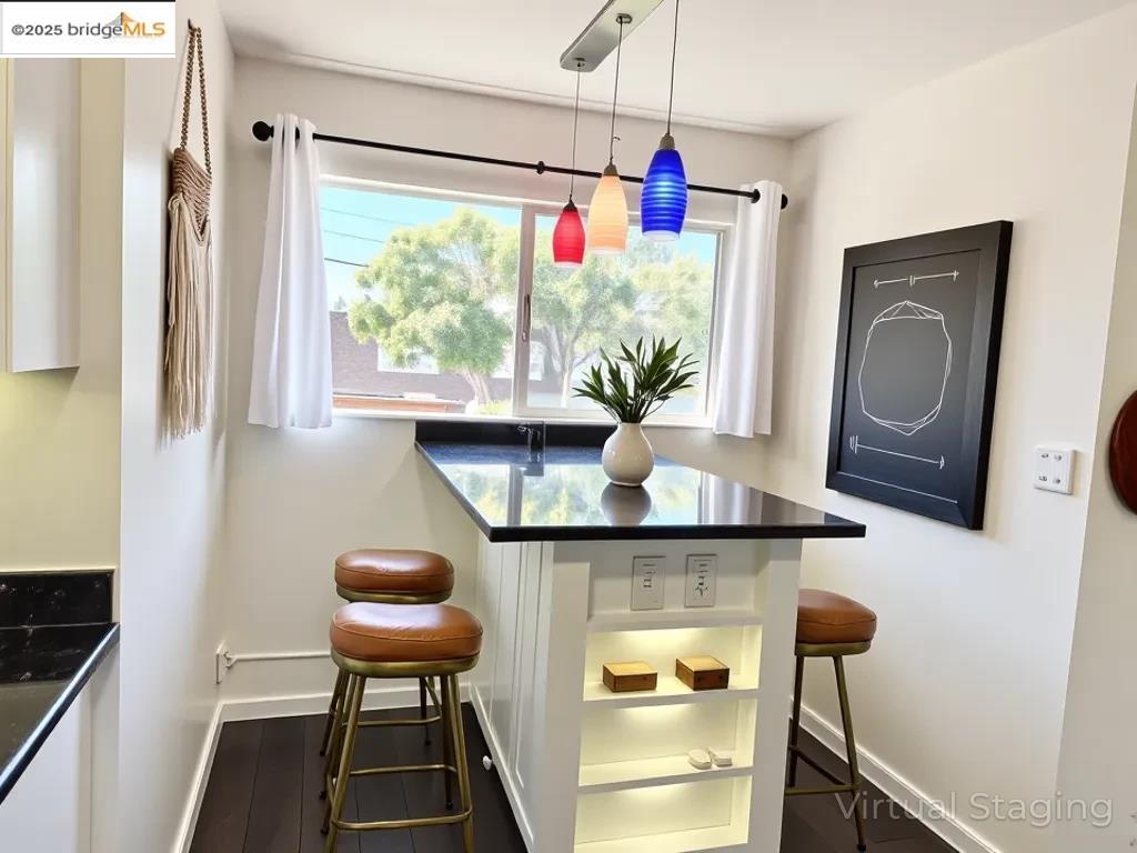 Detail Gallery Image 11 of 21 For 14075 Doolittle Drive, San Leandro,  CA 94577 - 2 Beds | 2 Baths