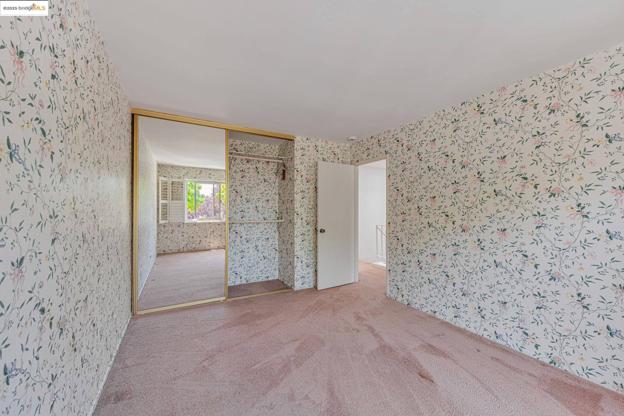 Detail Gallery Image 14 of 36 For 1160 Marianas Ln, Alameda,  CA 94502 - 3 Beds | 2/1 Baths