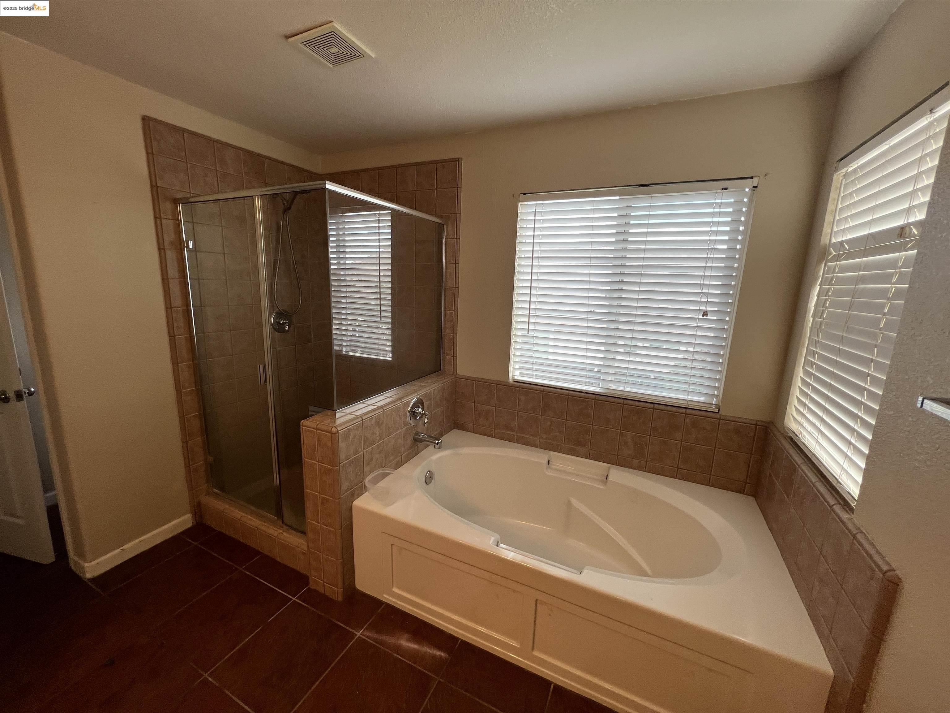 Detail Gallery Image 12 of 15 For 74 Vella Cir, Oakley,  CA 94561 - 4 Beds | 3/1 Baths