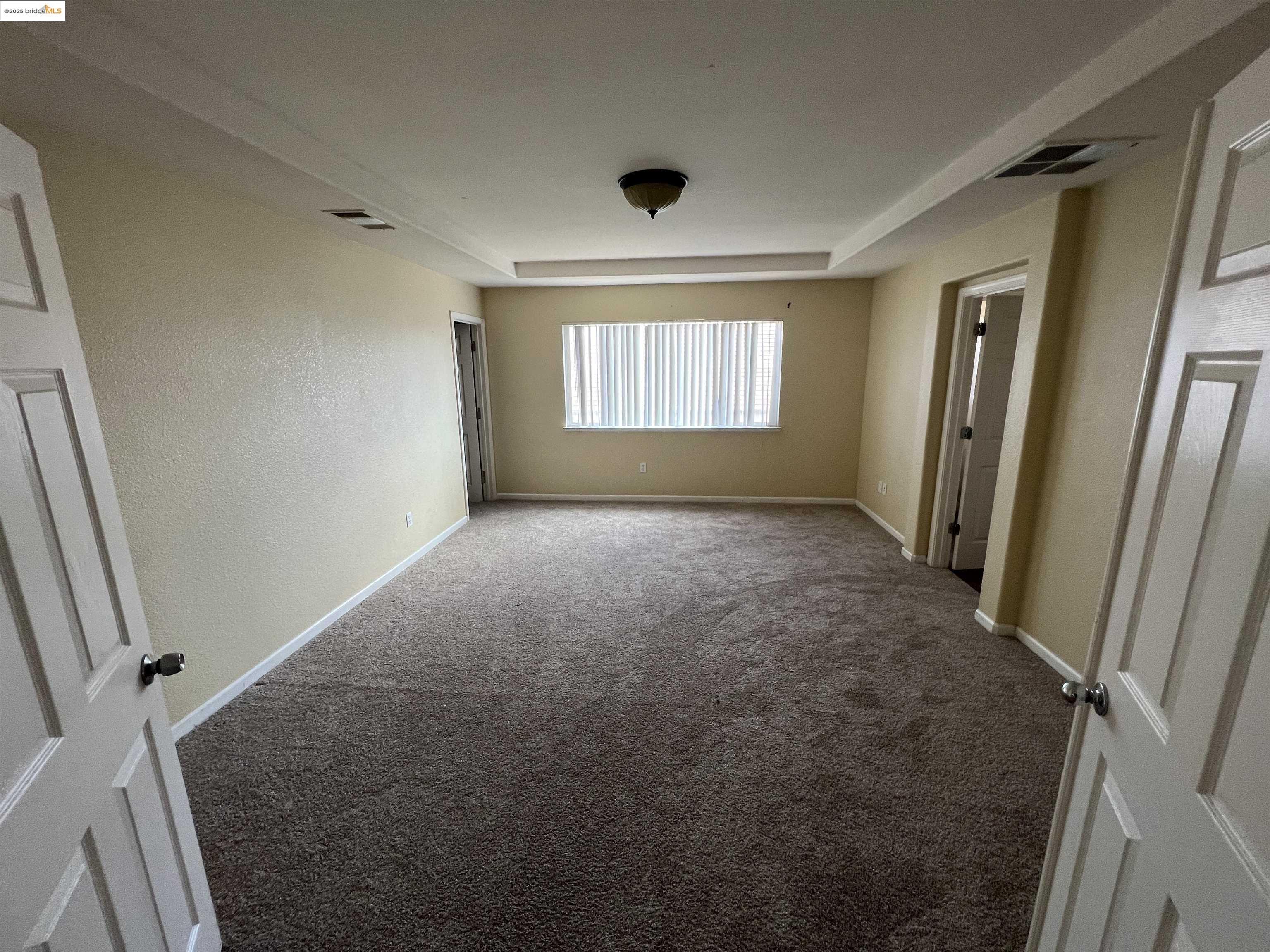 Detail Gallery Image 13 of 15 For 74 Vella Cir, Oakley,  CA 94561 - 4 Beds | 3/1 Baths