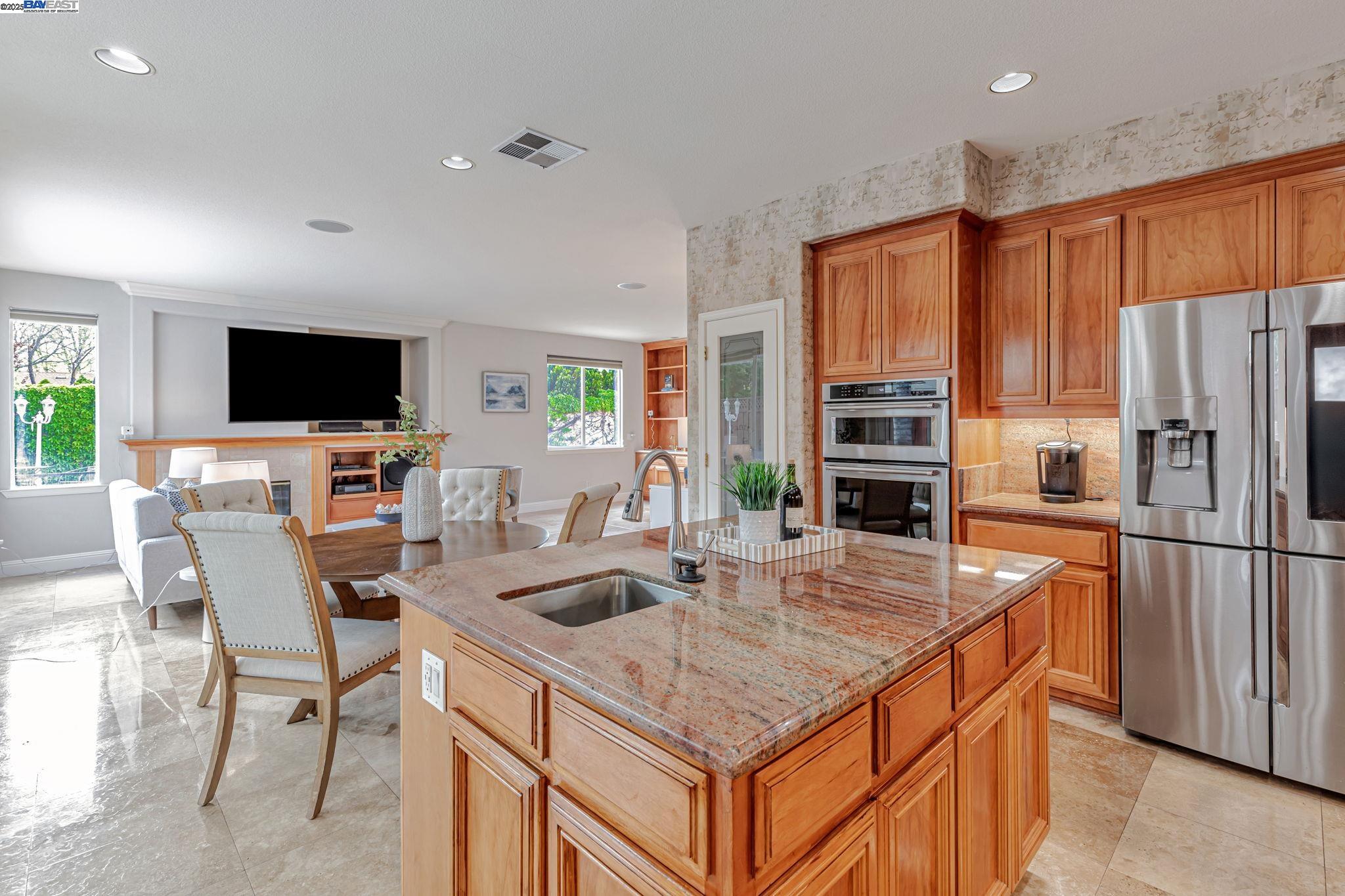 Detail Gallery Image 11 of 48 For 958 Monticelli Ct, Gilroy,  CA 95020 - 4 Beds | 3 Baths