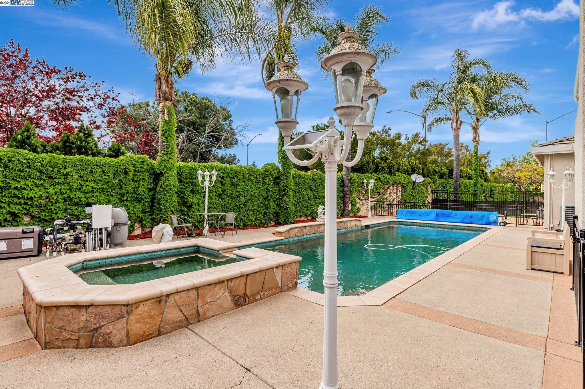 Detail Gallery Image 41 of 48 For 958 Monticelli Ct, Gilroy,  CA 95020 - 4 Beds | 3 Baths