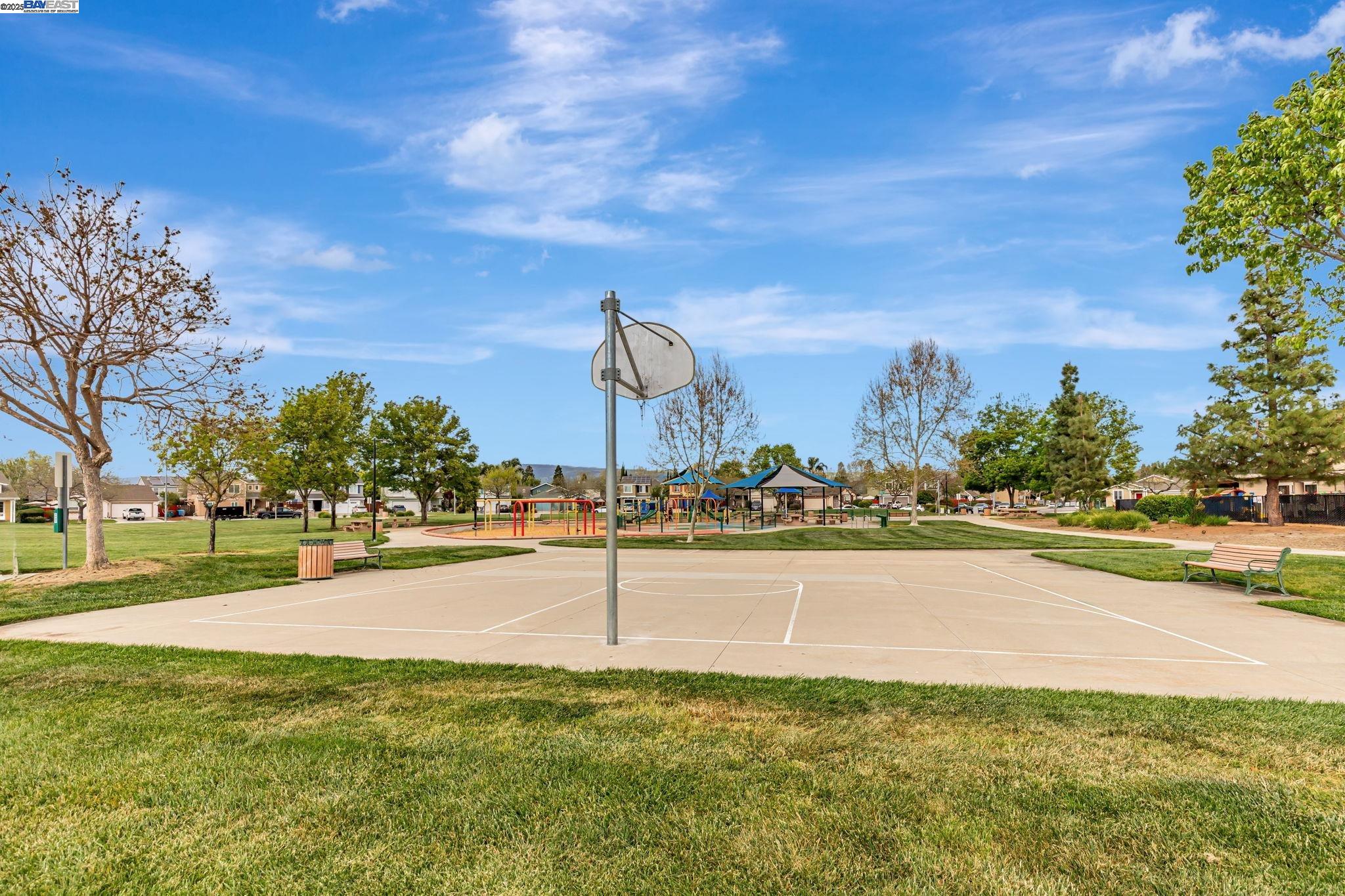 Detail Gallery Image 45 of 48 For 958 Monticelli Ct, Gilroy,  CA 95020 - 4 Beds | 3 Baths